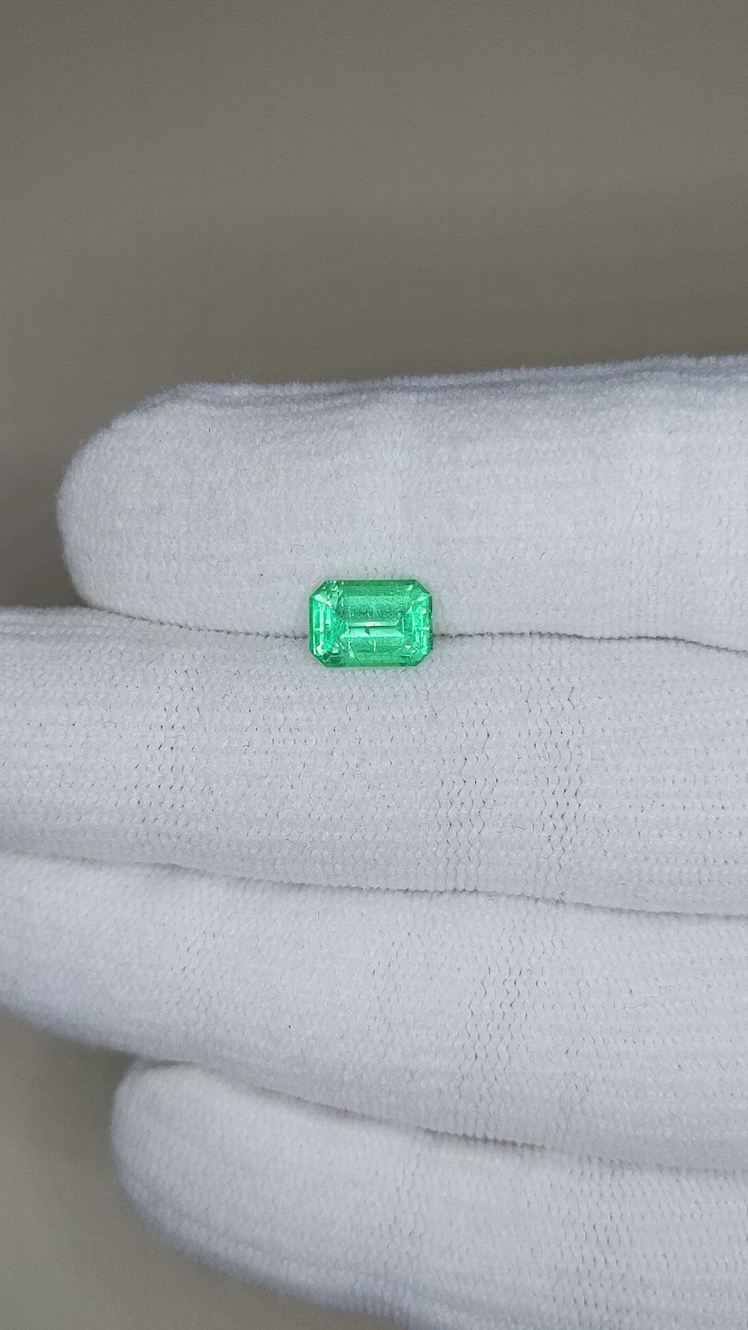 1.44 Ct. Emerald from Russia Size Video