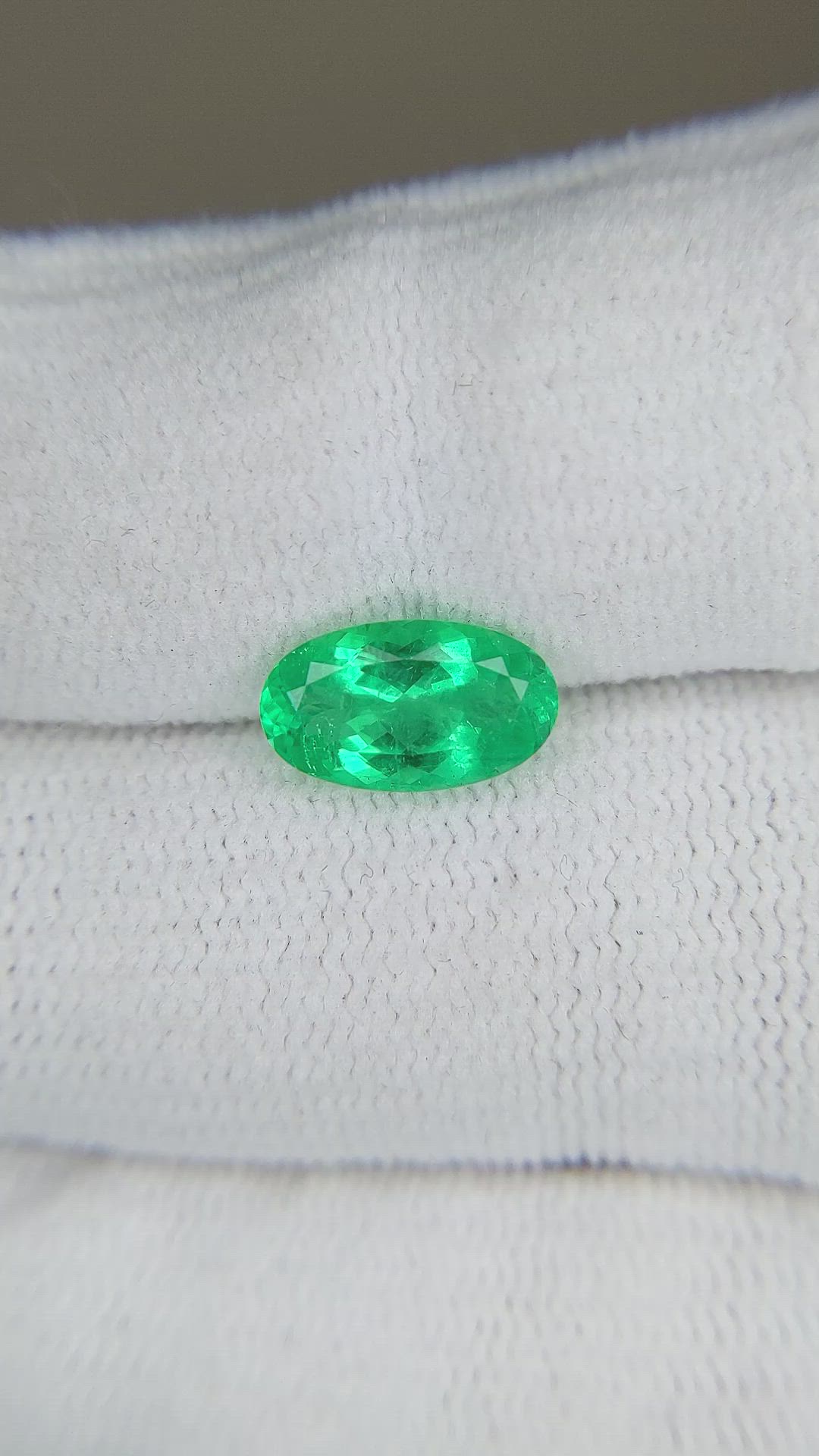 1.68 Ct. Emerald from Russia Size Video