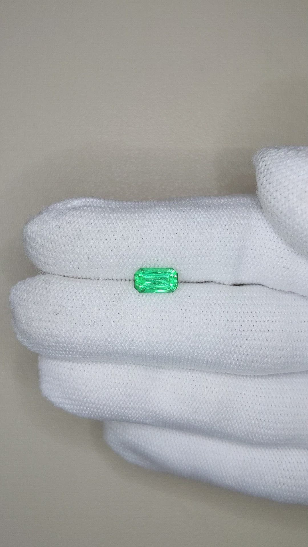 1.10 Ct. Emerald from Russia Size Video
