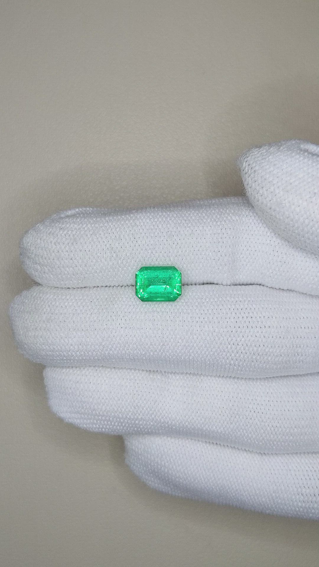 1.95 Ct. Emerald from Russia Size Video