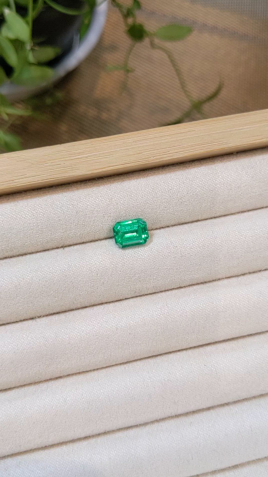 1.95 Ct. Emerald from Russia Size Video