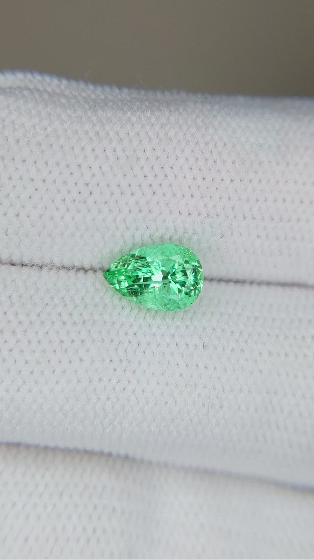 1.10 Ct. Emerald from Russia Size Video