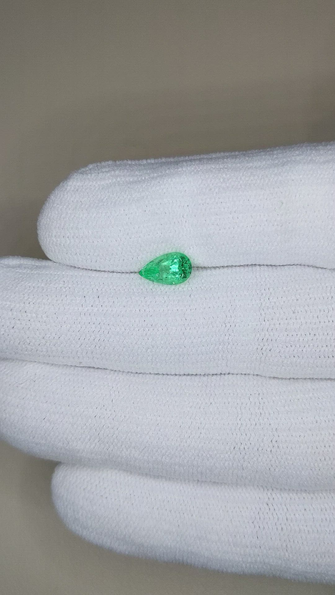 0.97 Ct. Emerald from Russia Size Video