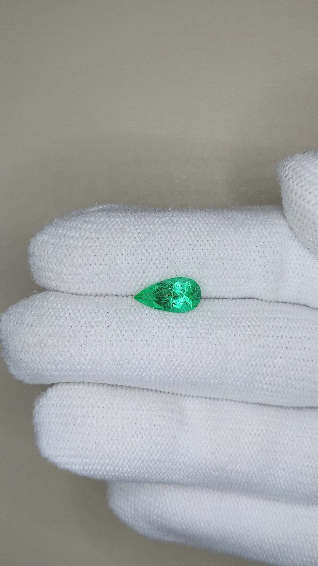 1.24 Ct. Emerald from Russia Size Video