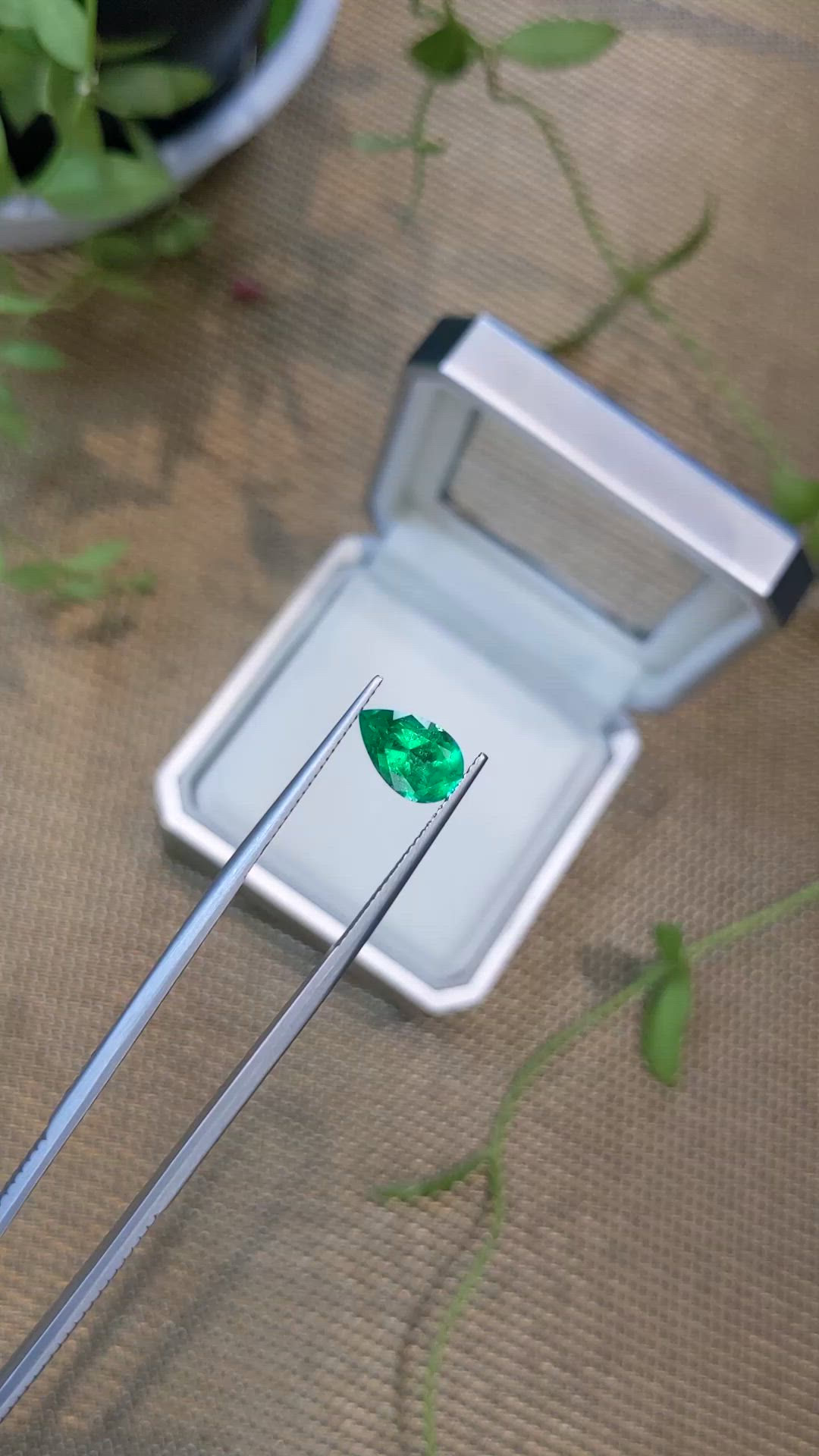 1.76 Ct. Emerald from Russia Size Video
