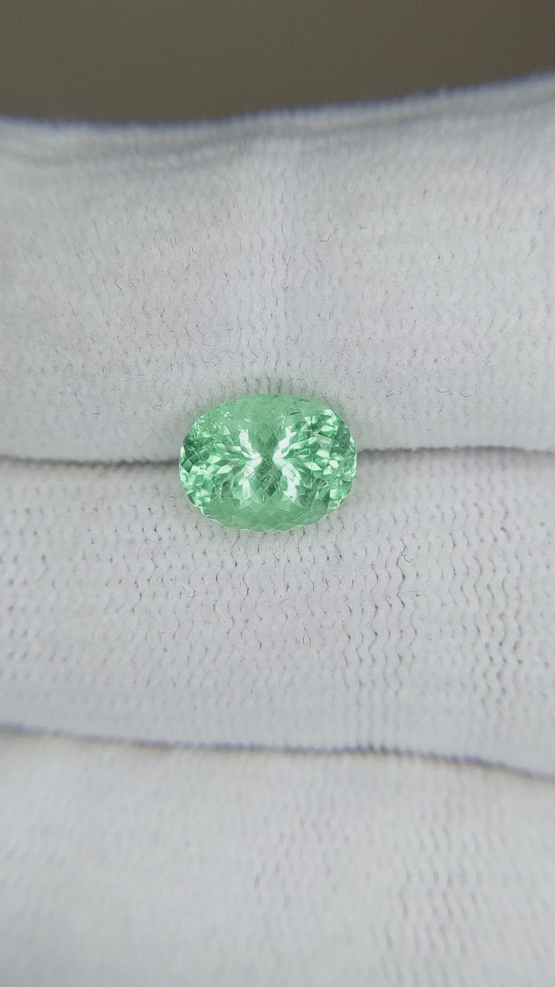 2.37 Ct. Emerald from Russia Size Video