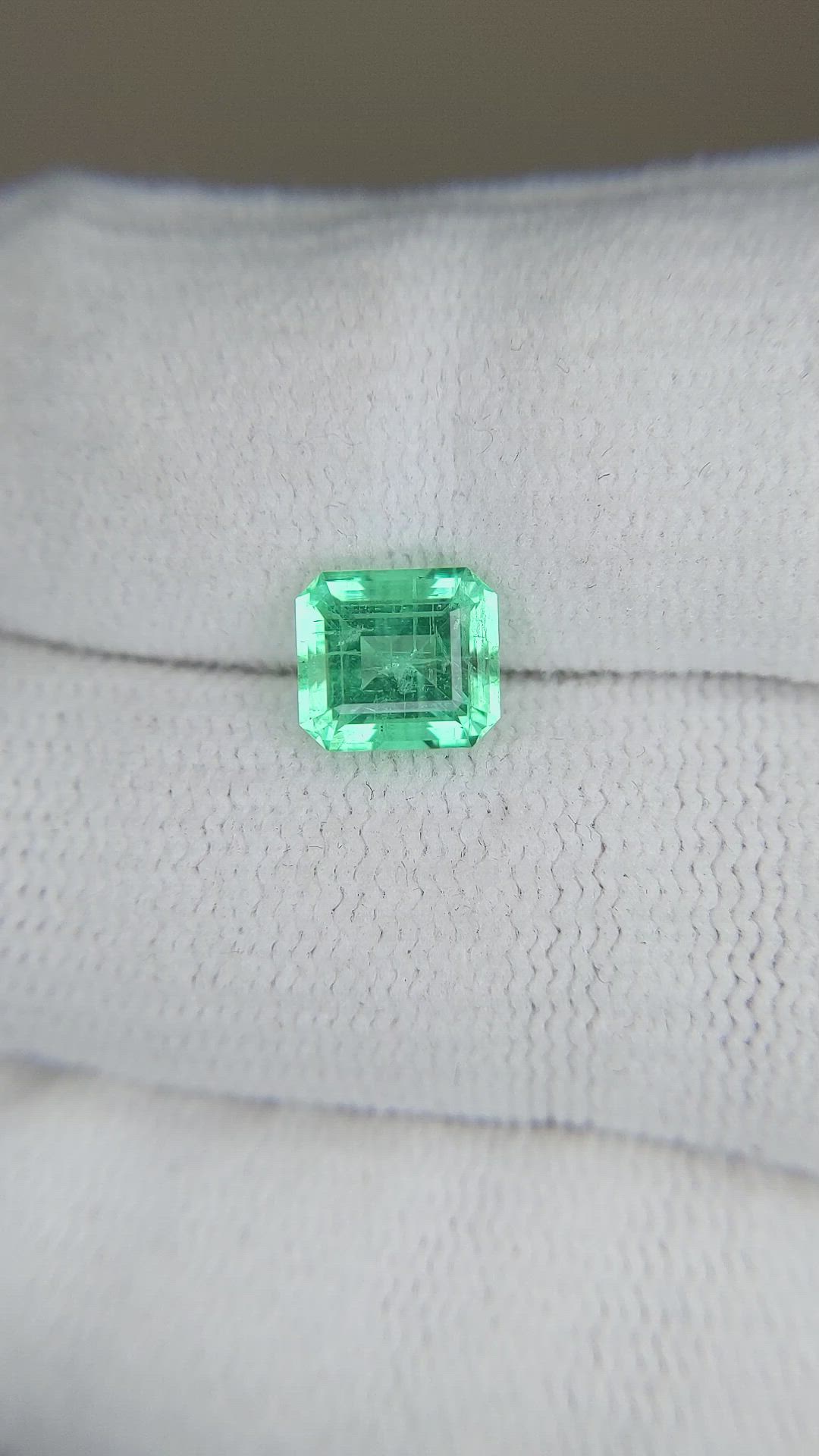 1.52 Ct. Emerald from Russia Size Video
