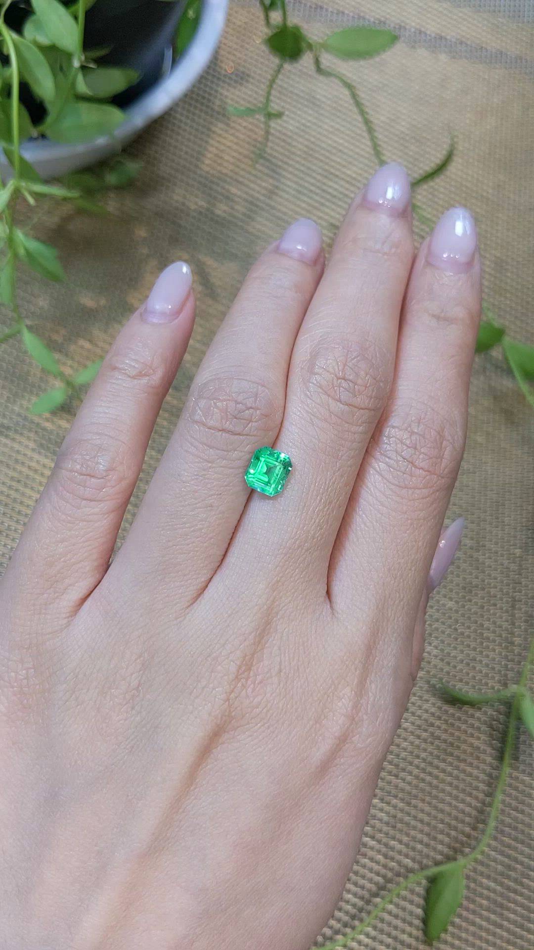 1.25 Ct. Emerald from Russia Size Video