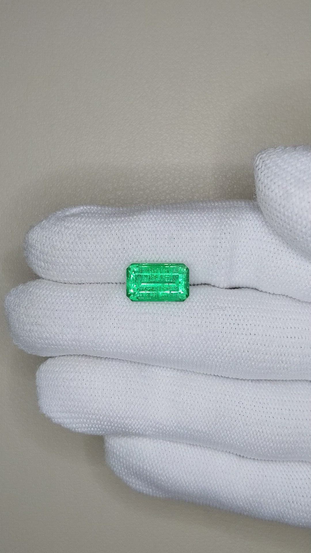 3.66 Ct. Emerald from Russia Size Video