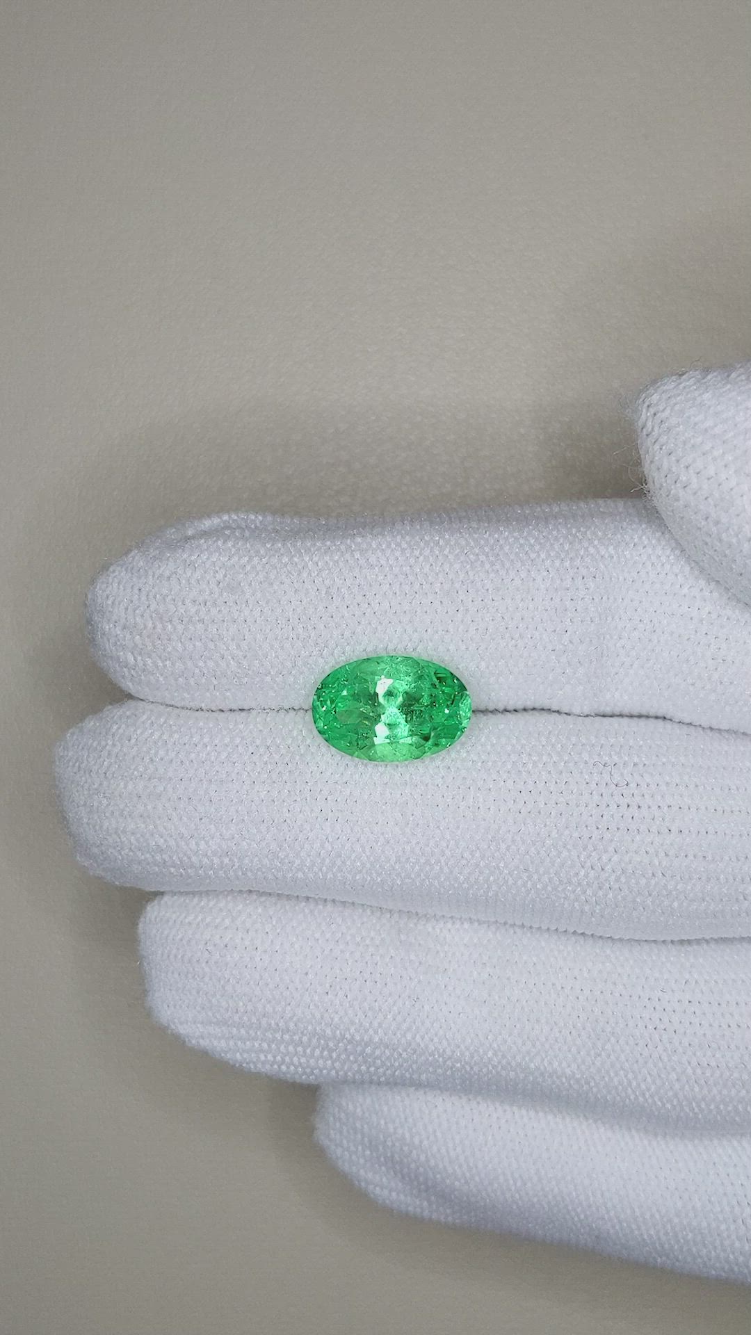 3.25 Ct. Emerald from Russia Size Video