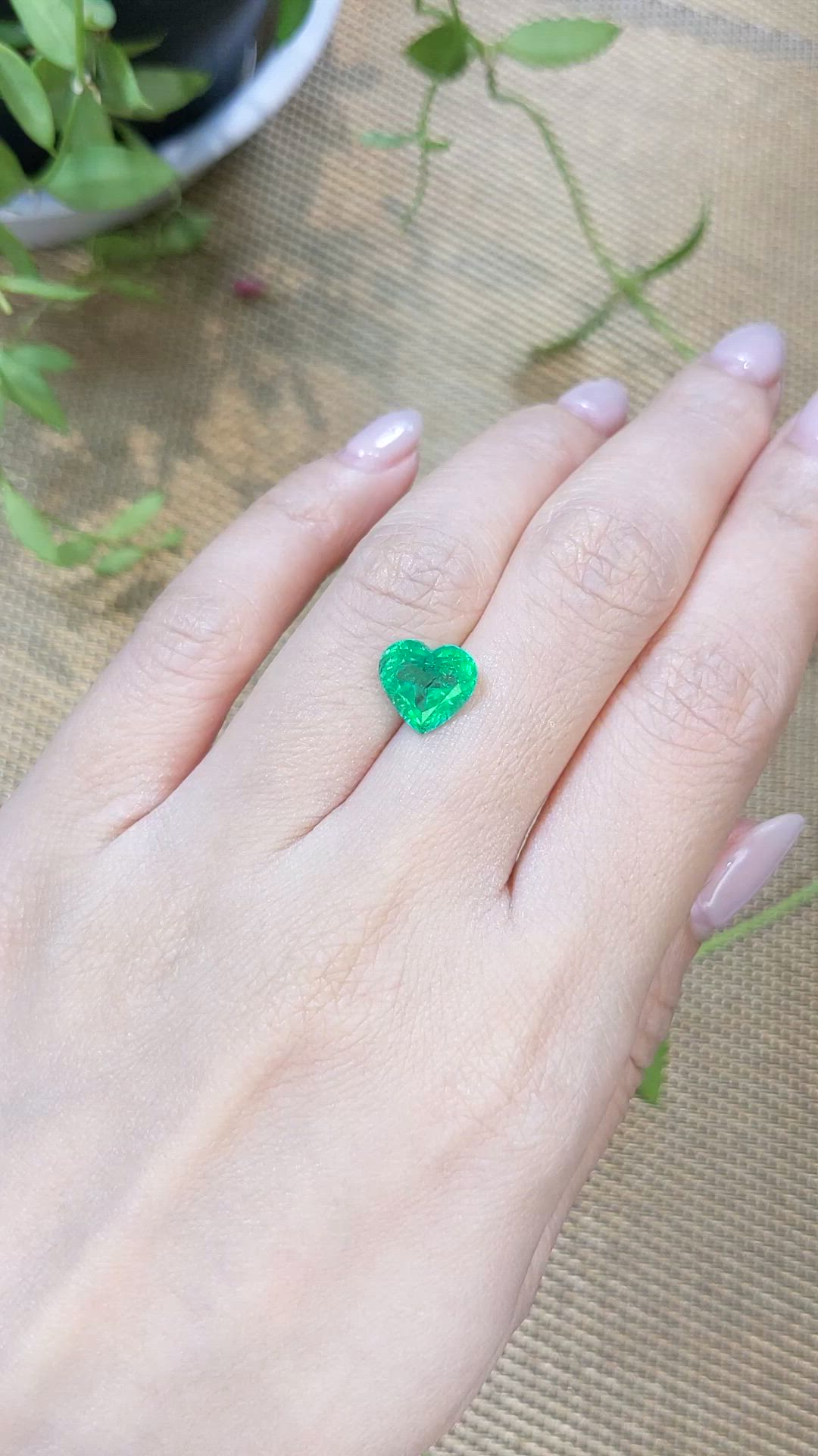2.74 Ct. Emerald from Russia Size Video
