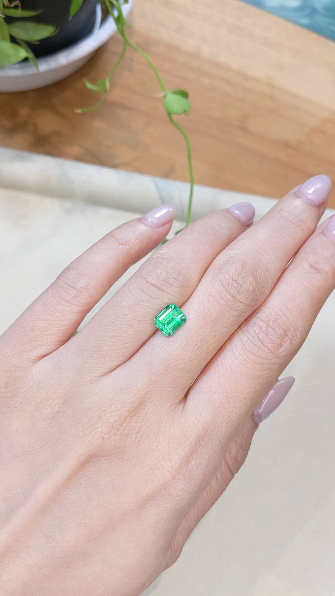 1.63 Ct. Emerald from Russia Size Video