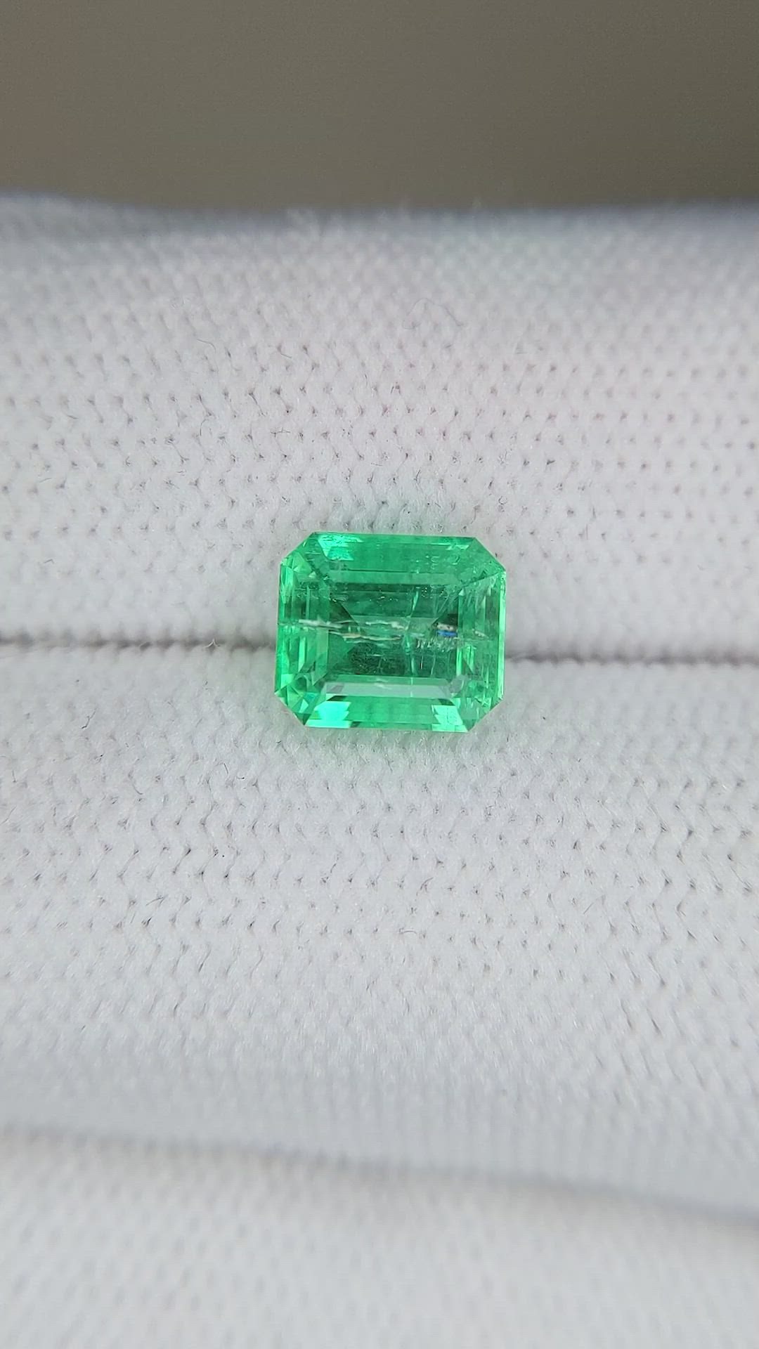 1.63 Ct. Emerald from Russia Size Video