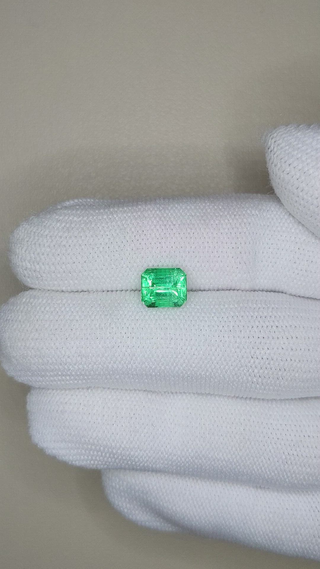1.63 Ct. Emerald from Russia Size Video