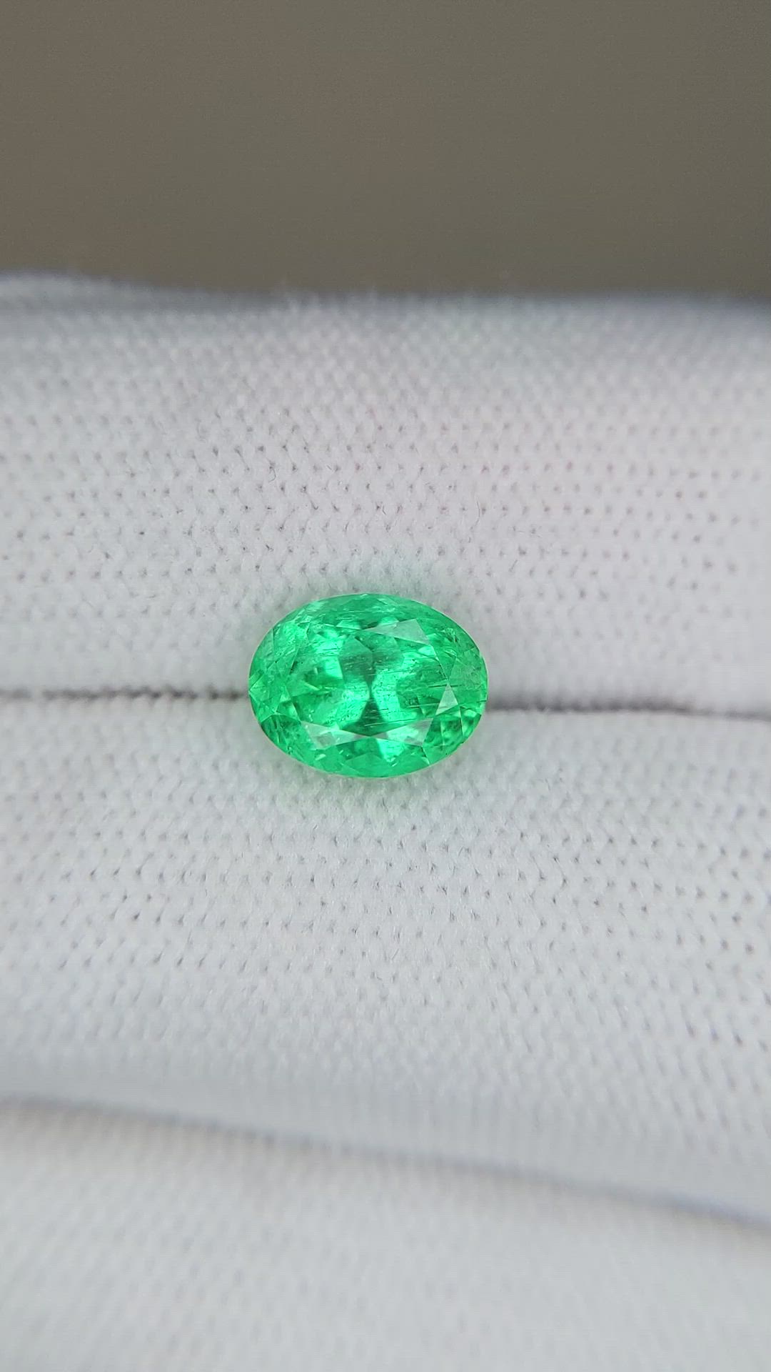 1.87 Ct. Emerald from Russia Size Video