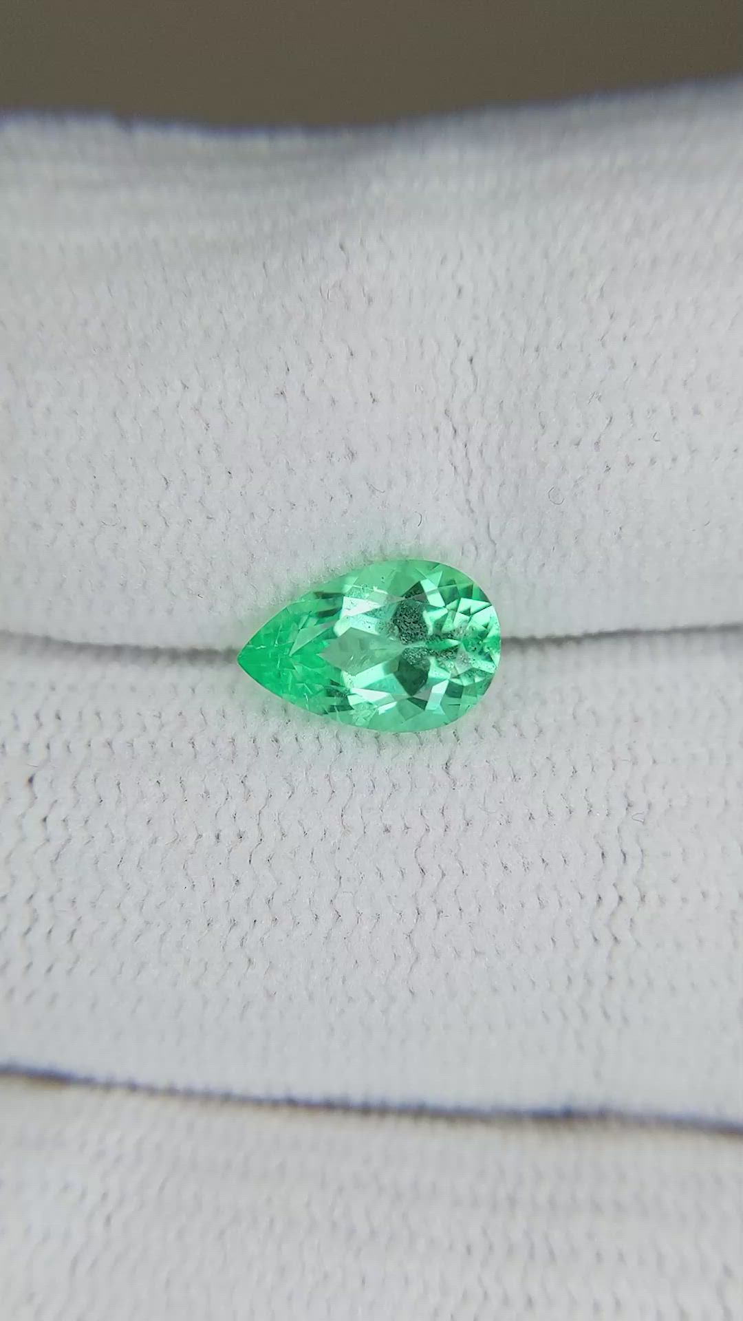 1.27 Ct. Emerald from Russia Size Video