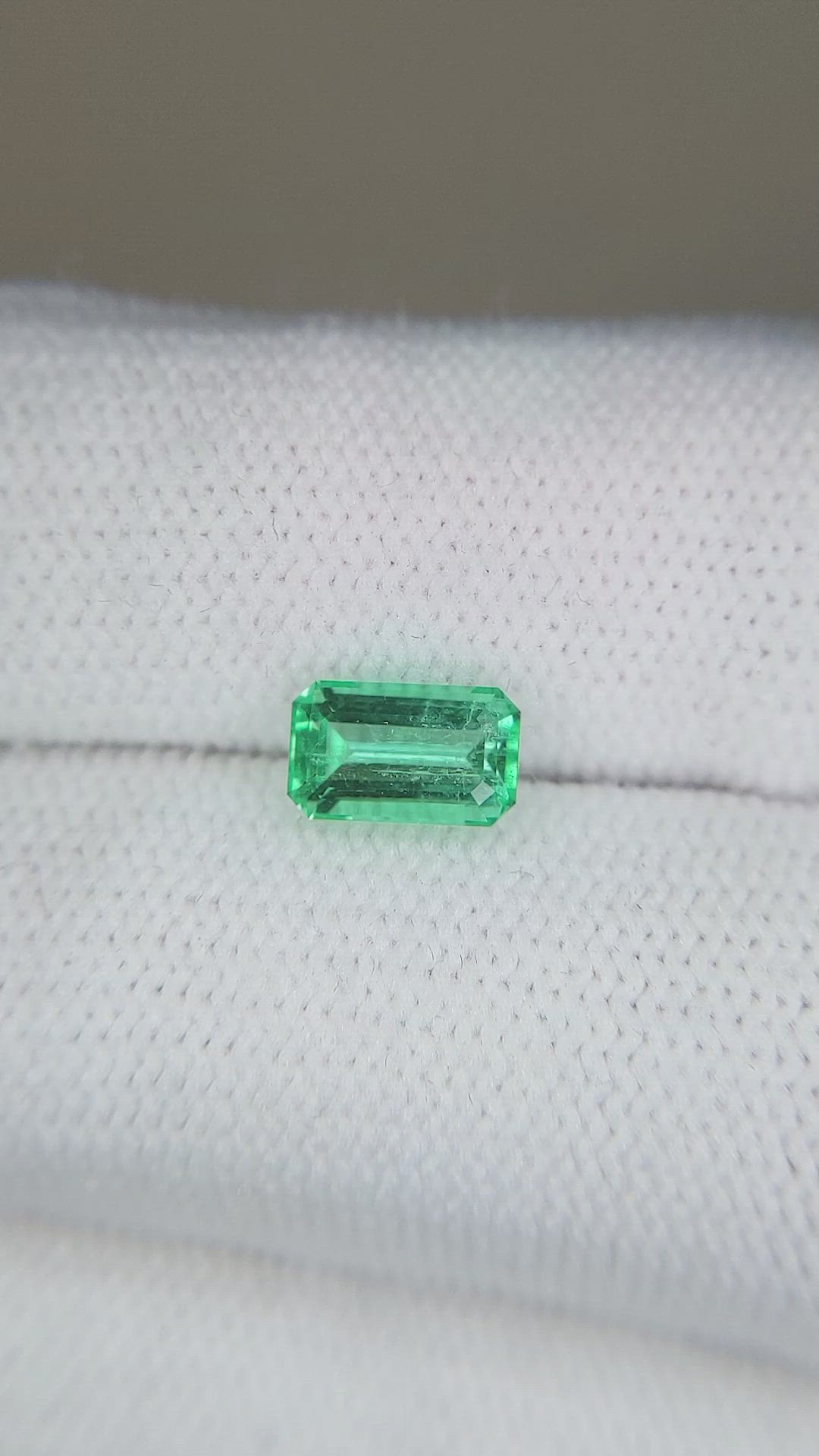 1.05 Ct. Emerald from Russia Size Video