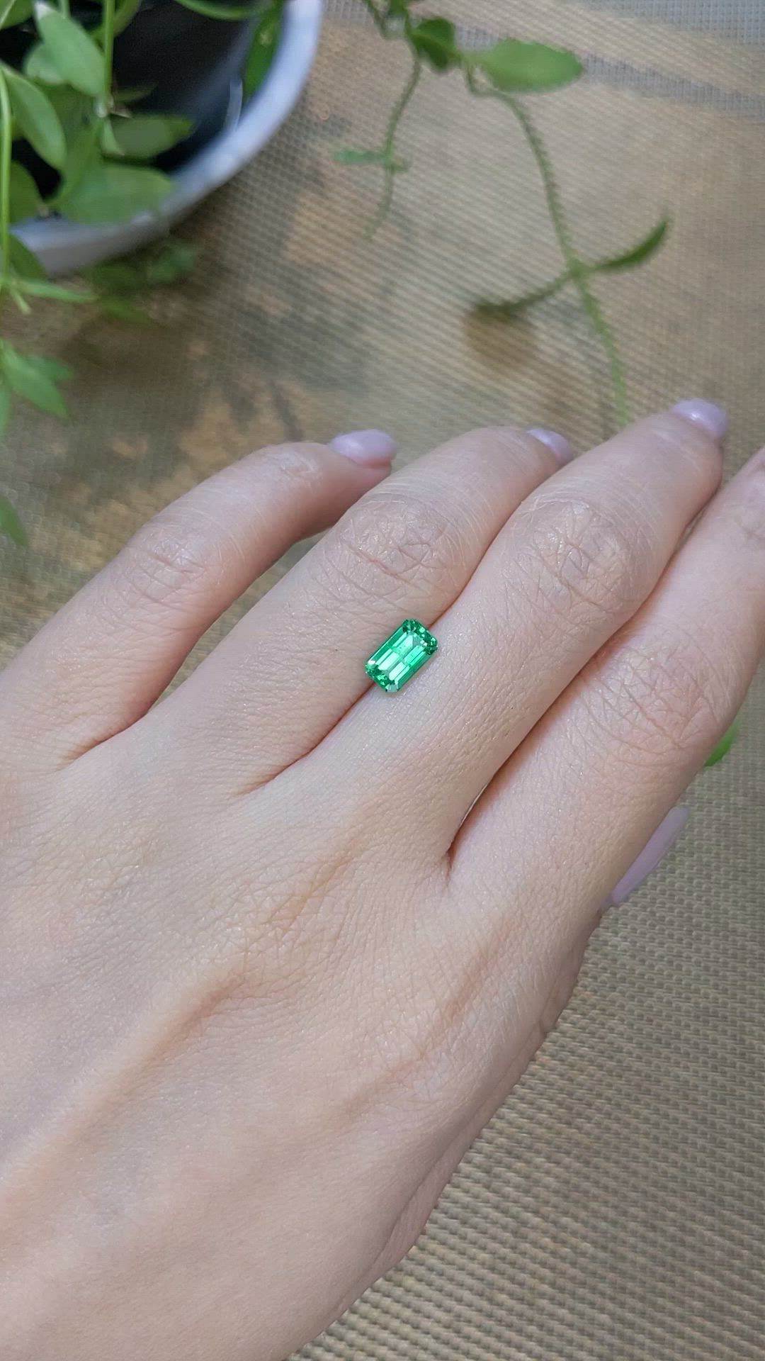 1.04 Ct. Emerald from Russia Size Video