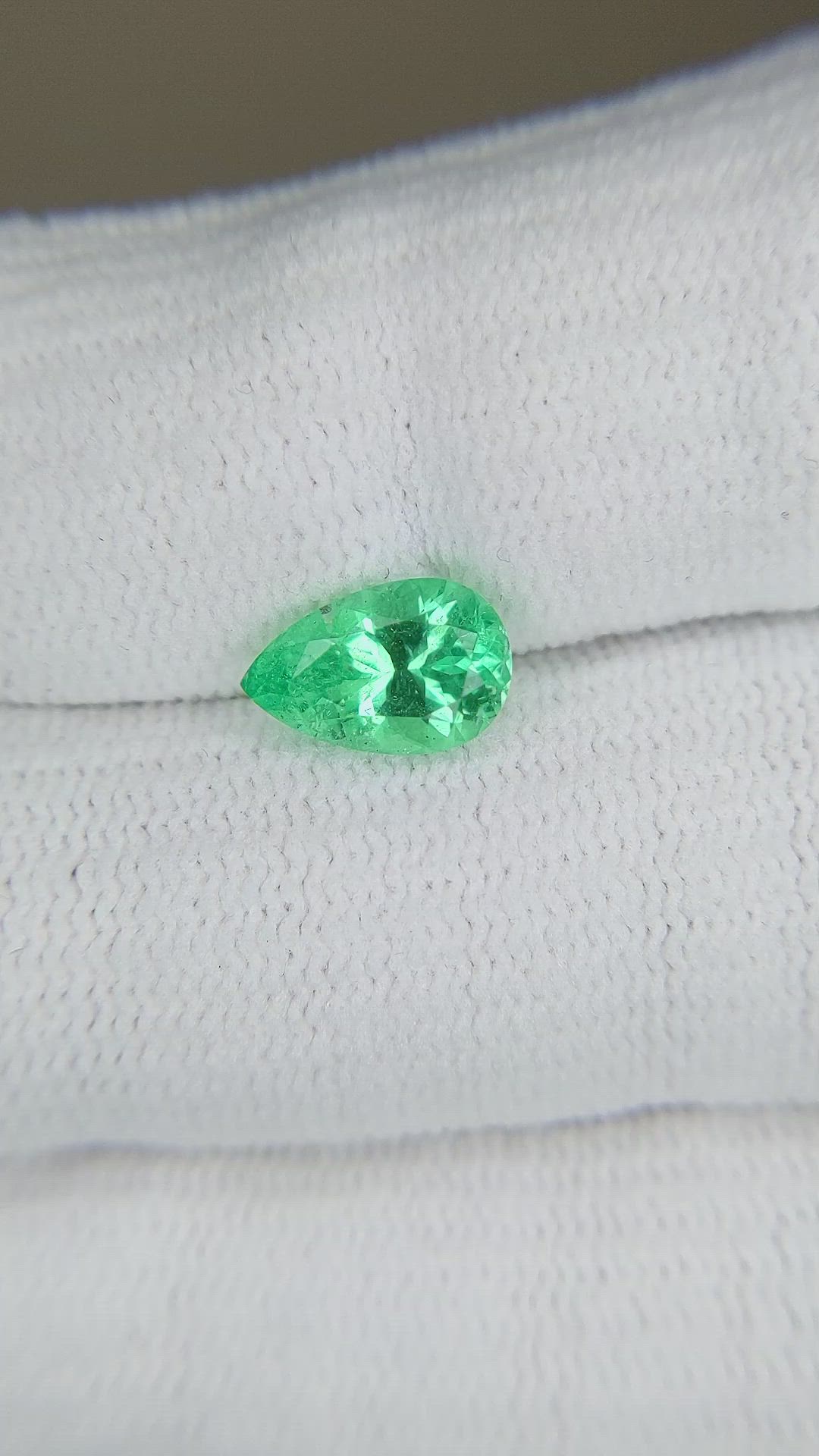 1.52 Ct. Emerald from Russia Size Video