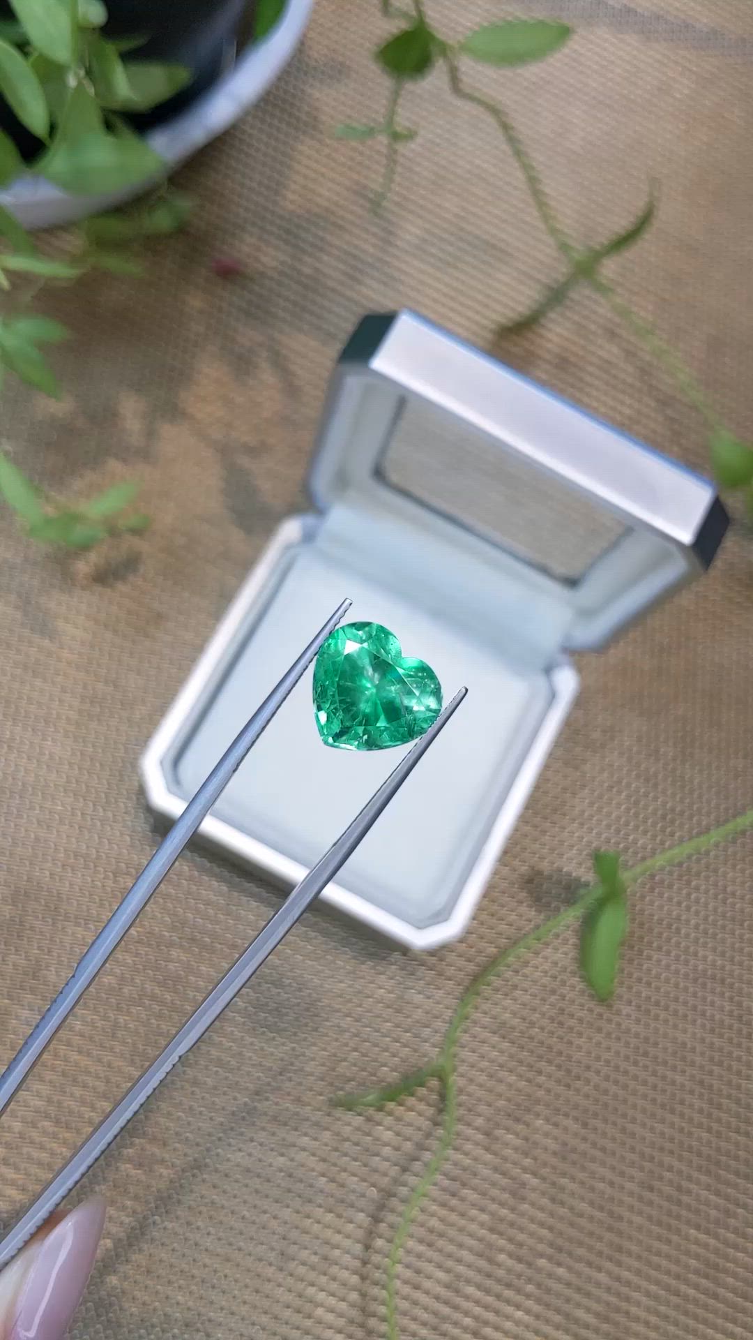 9.42 Ct. Emerald from Russia Size Video