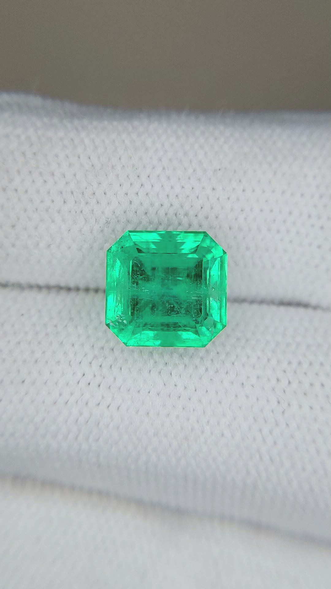 4.12 Ct. Emerald from Russia Size Video