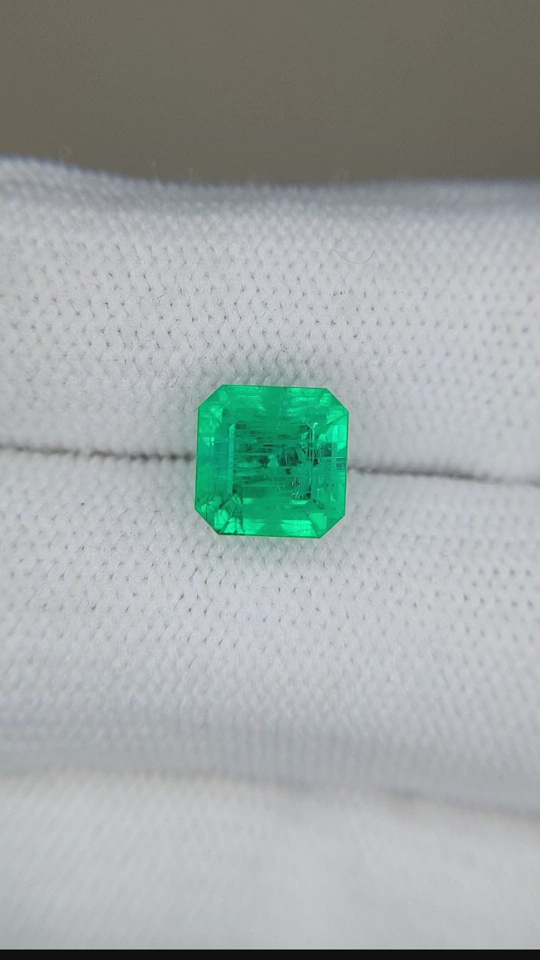 2.92 Ct. Emerald from Russia Size Video