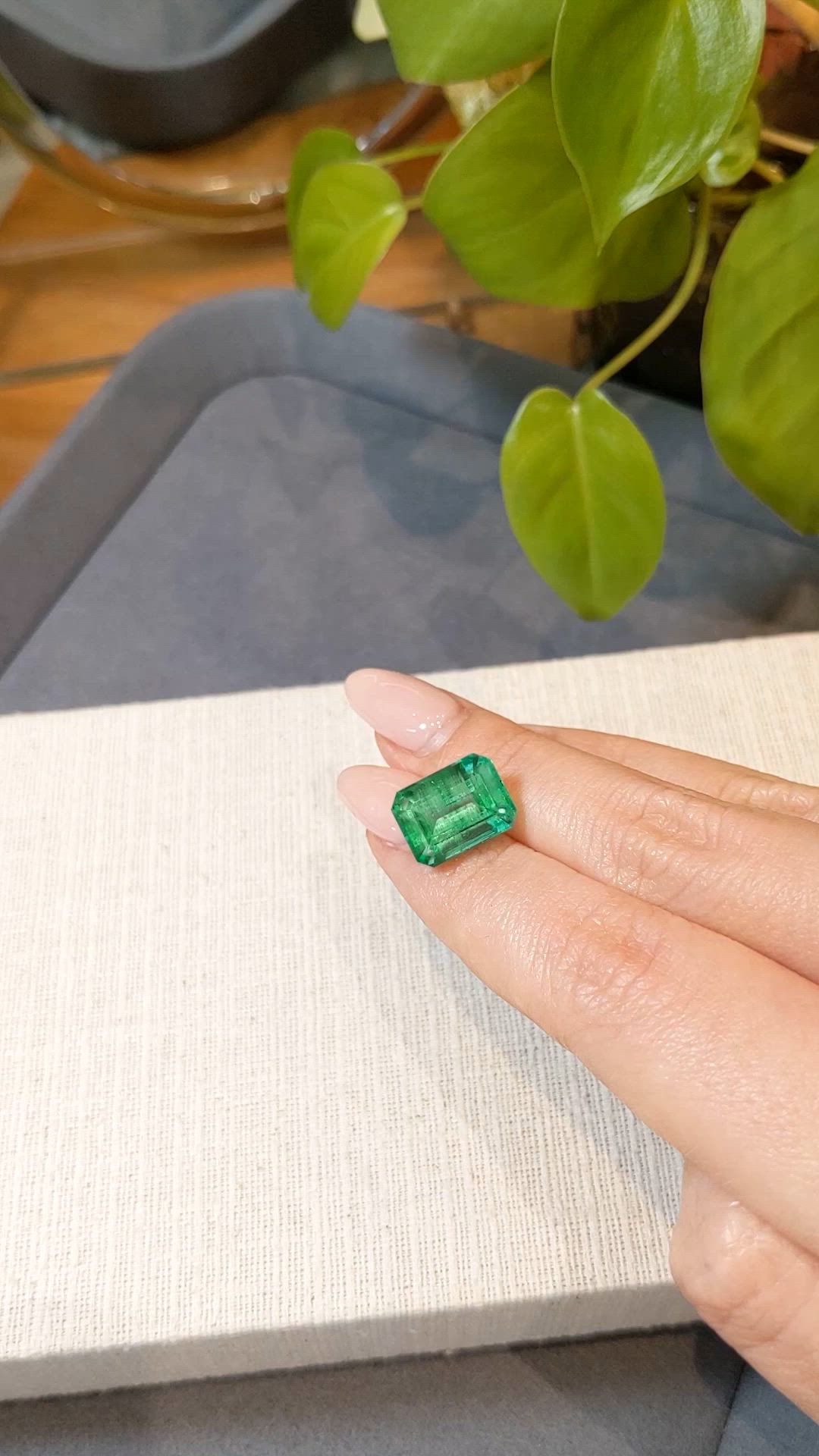 8.68 Ct. Emerald from Russia Size Video