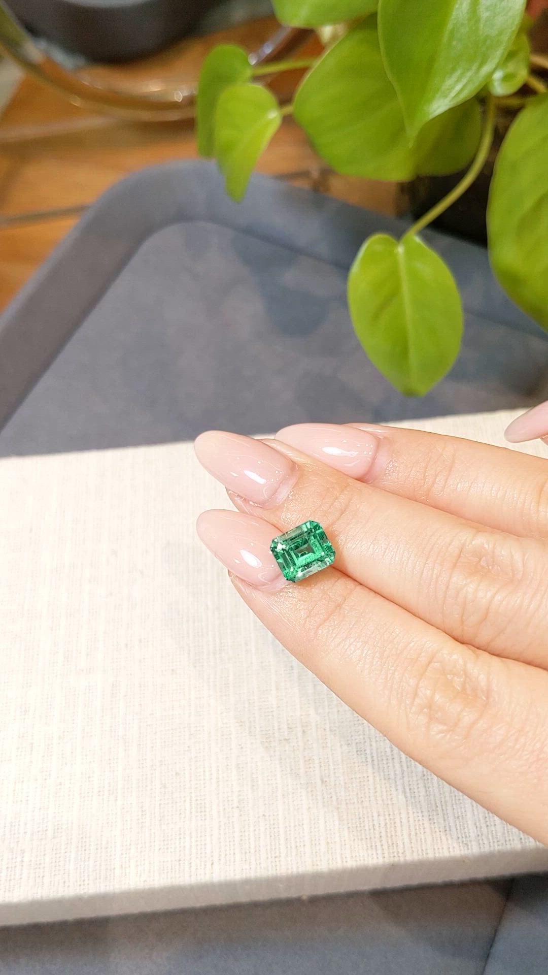 2.88 Ct. Emerald from Russia Size Video