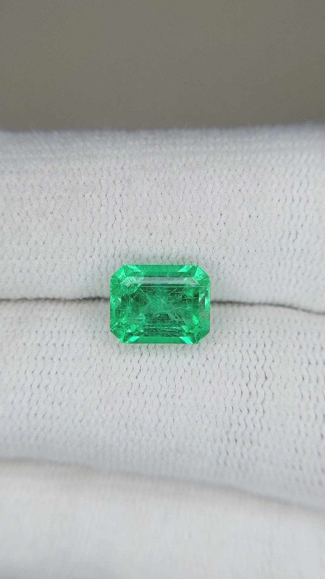 2.17 Ct. Emerald from Zambia Size Video