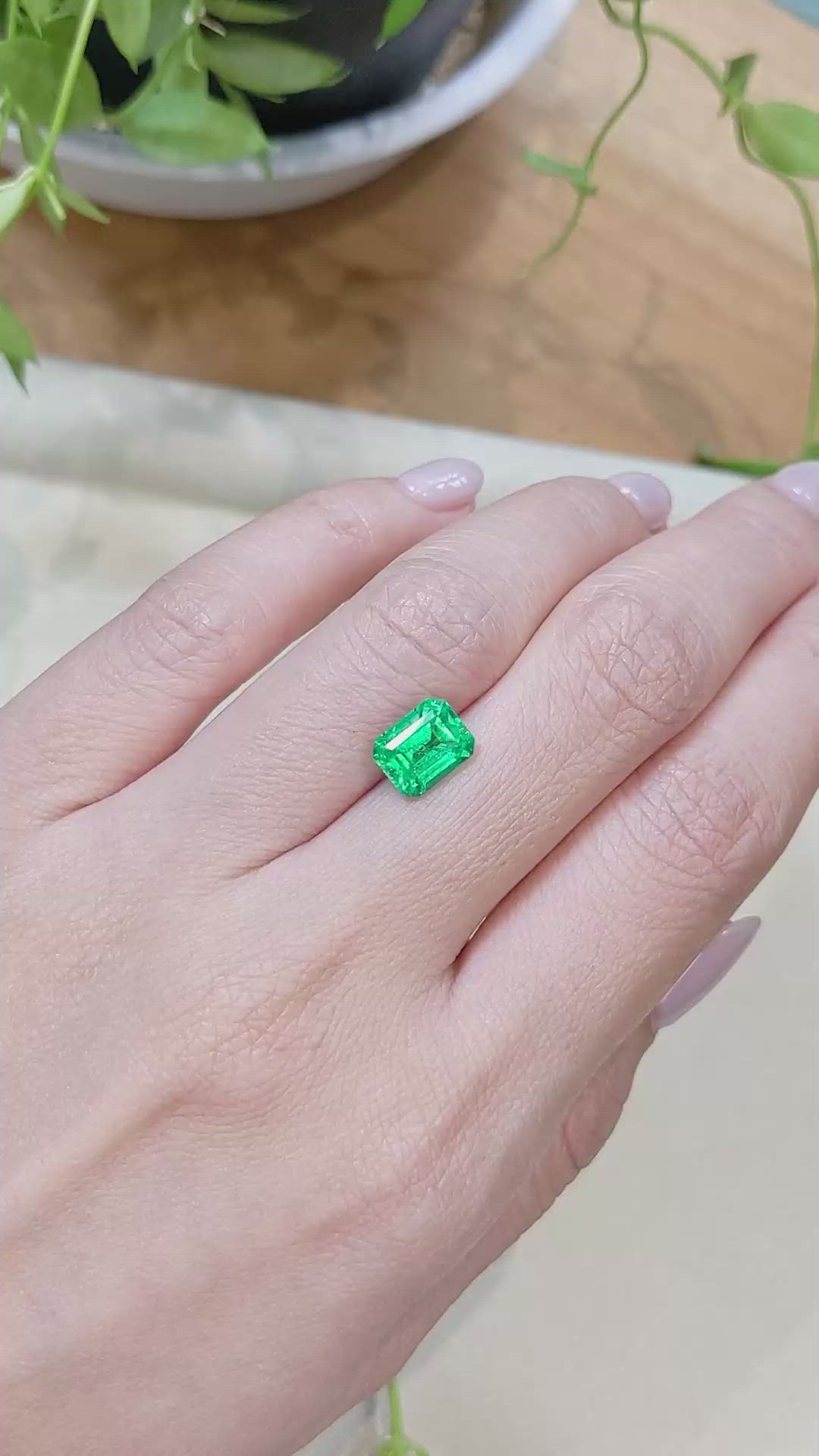 2.17 Ct. Emerald from Zambia Size Video