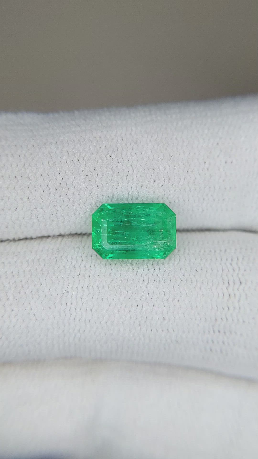 2.25 Ct. Emerald from Zambia Size Video