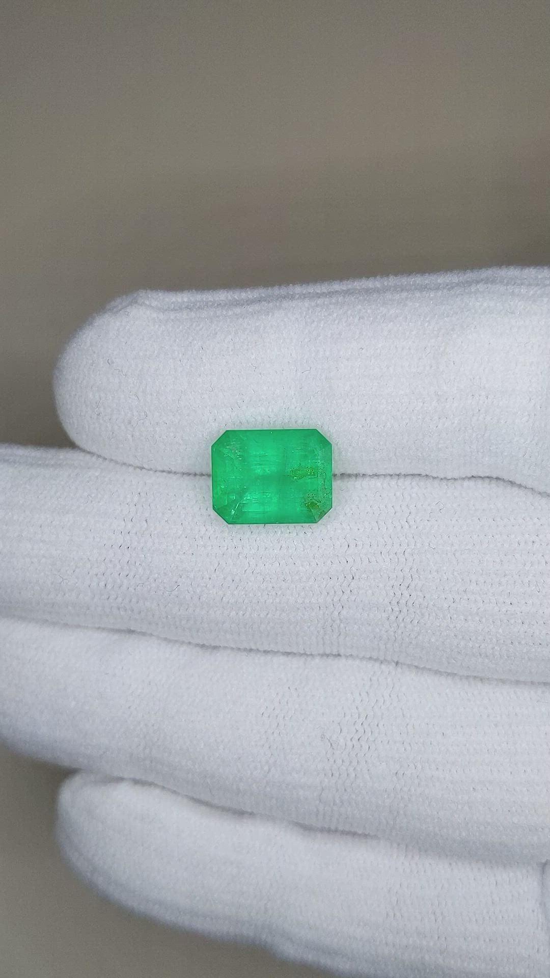 4.85 Ct. Emerald from Zambia Size Video