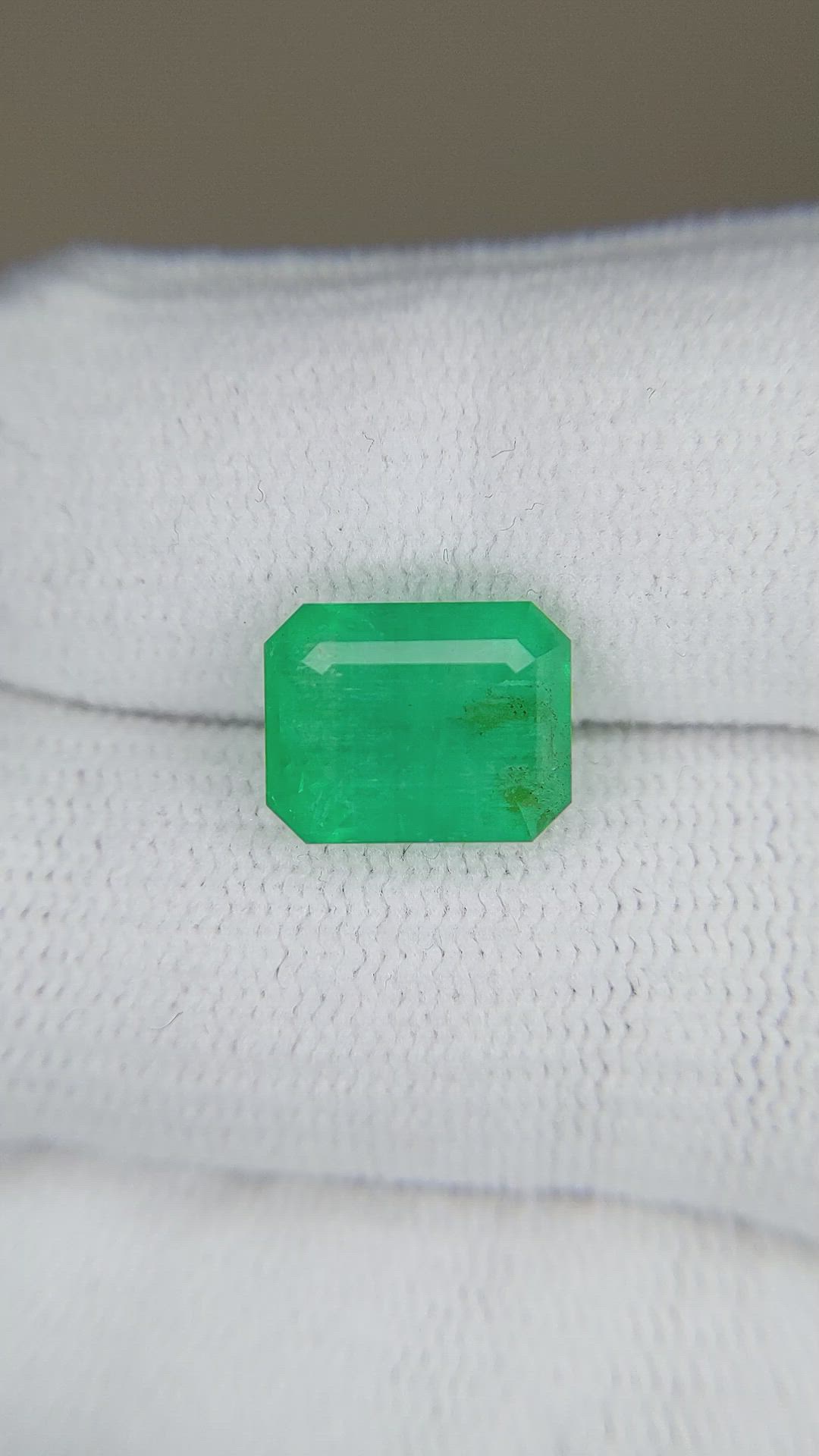 4.85 Ct. Emerald from Zambia Size Video