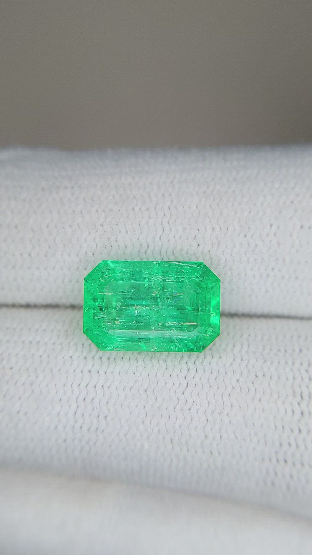 3.60 Ct. Emerald from Zambia Size Video