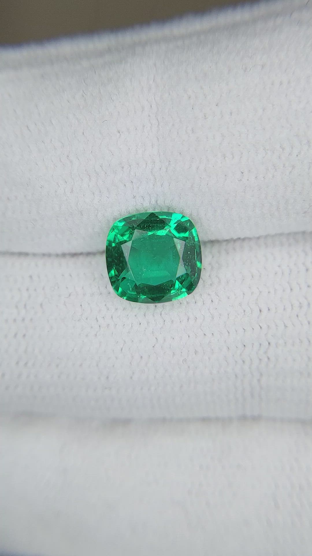 1.91 Ct. Emerald from Zambia Size Video