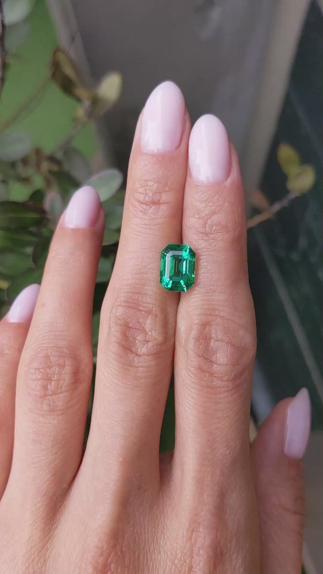 2.96 Ct. Emerald from Zambia Size Video