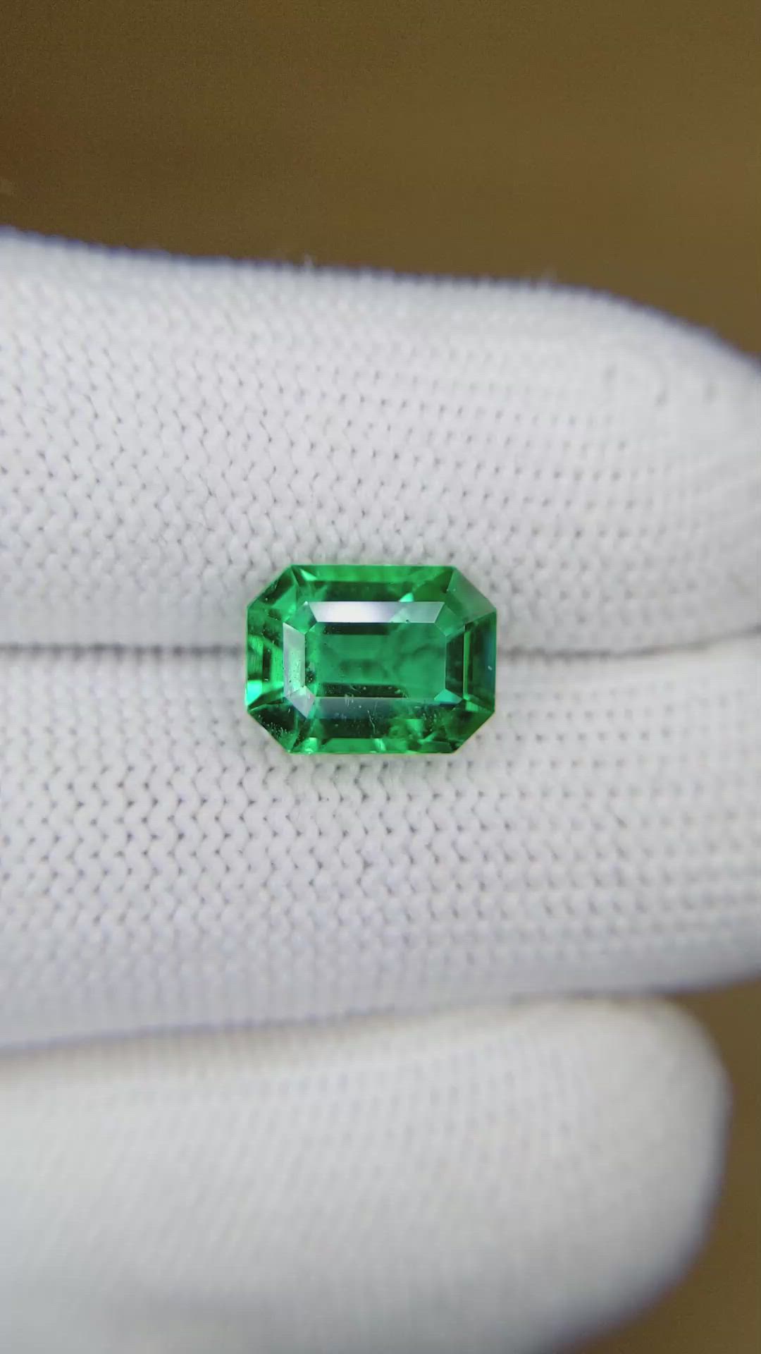 2.96 Ct. Emerald from Zambia Size Video
