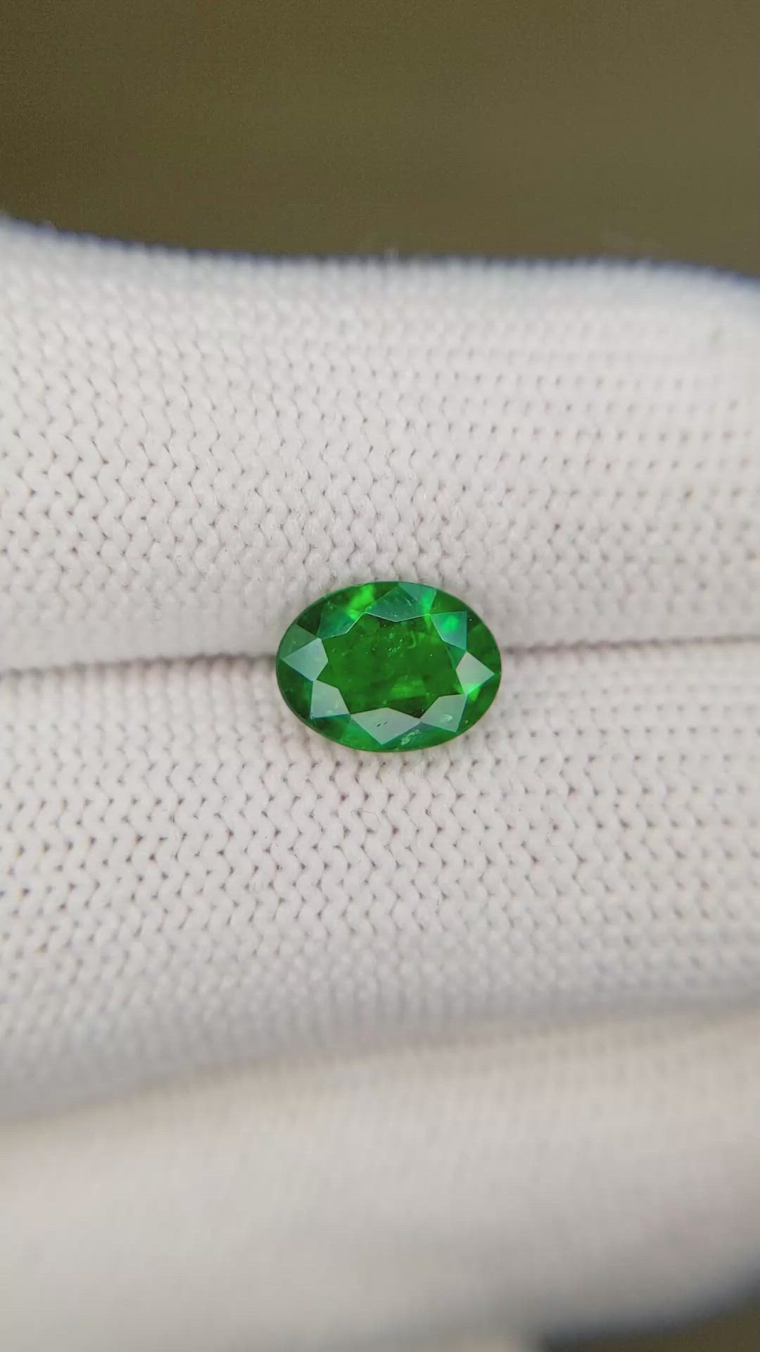 1.43 Ct. Emerald from Zambia Size Video