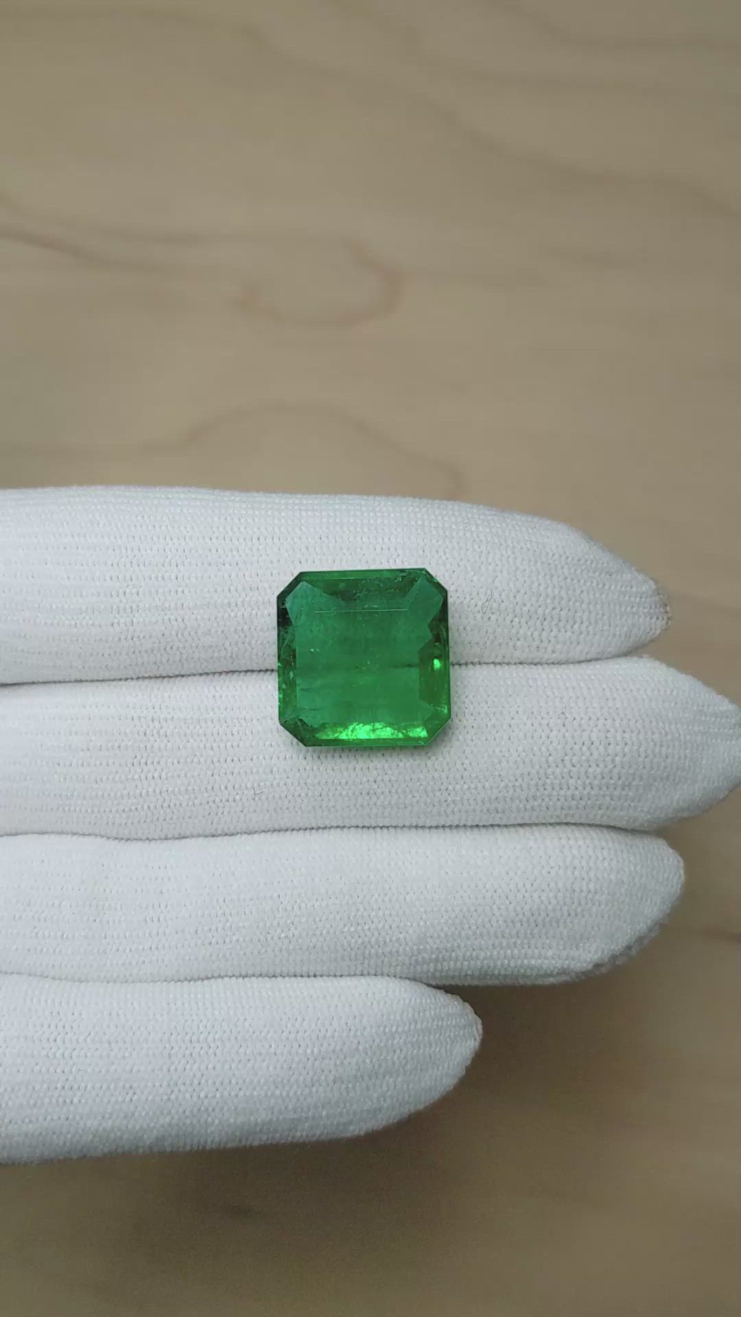 16.25 Ct. Emerald from Zambia Size Video