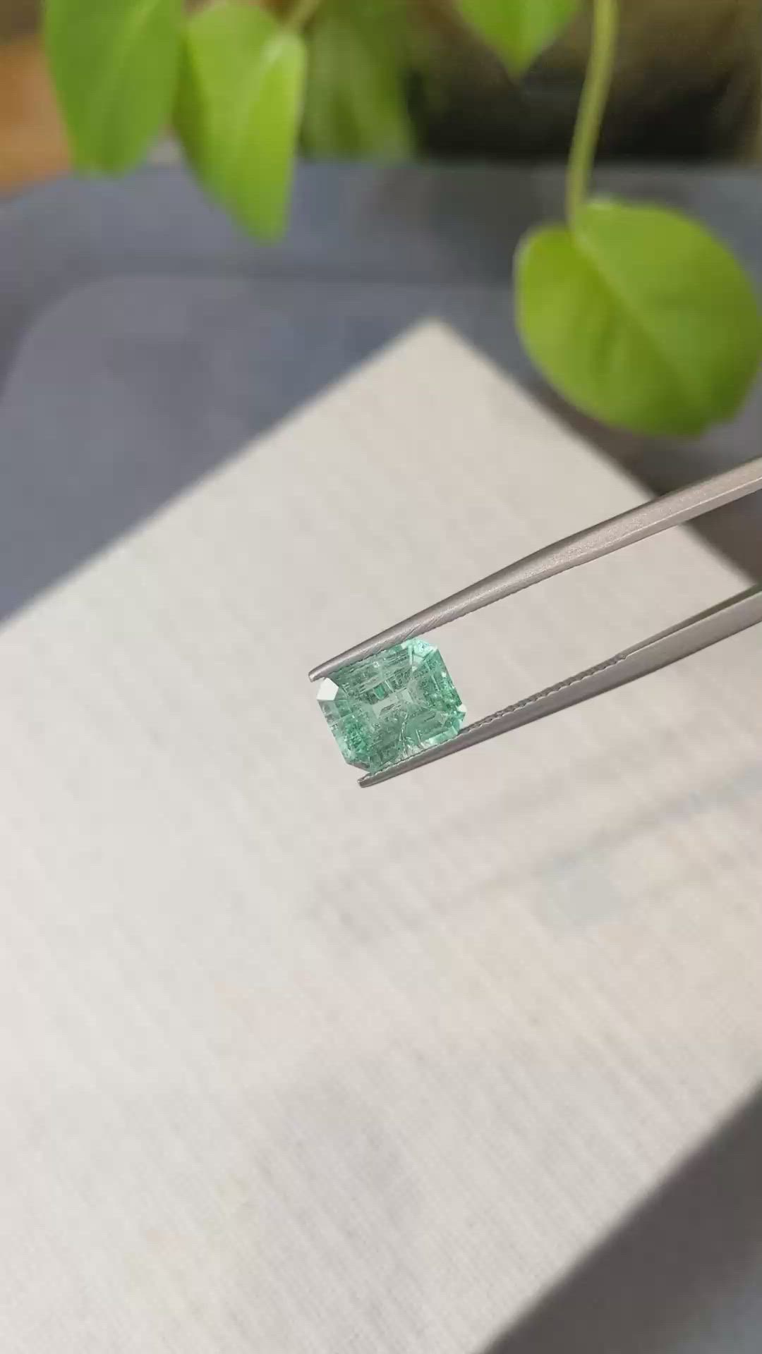 2.60 Ct. Emerald from Colombia Size Video