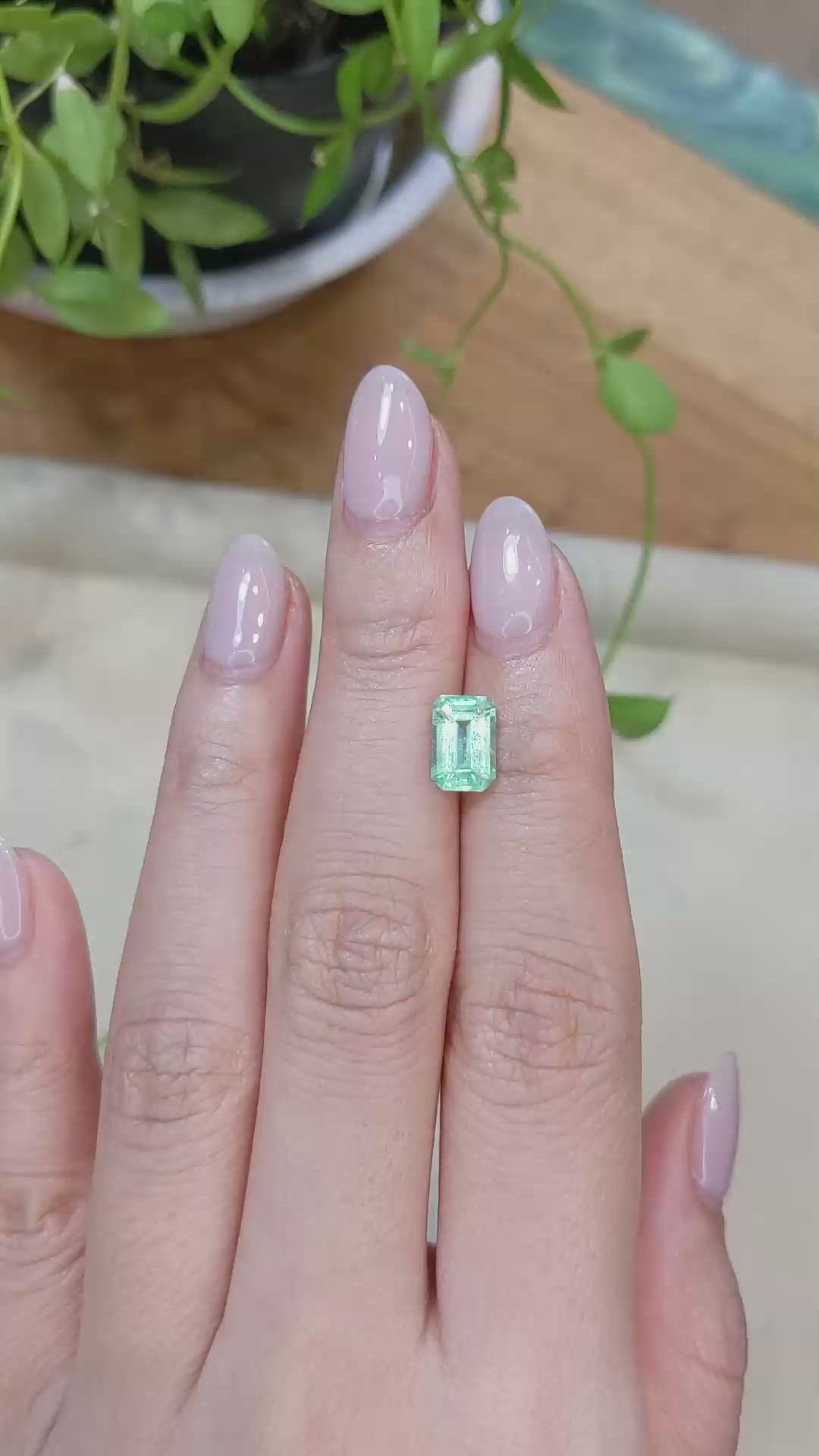 1.58 Ct. Emerald from Colombia Size Video