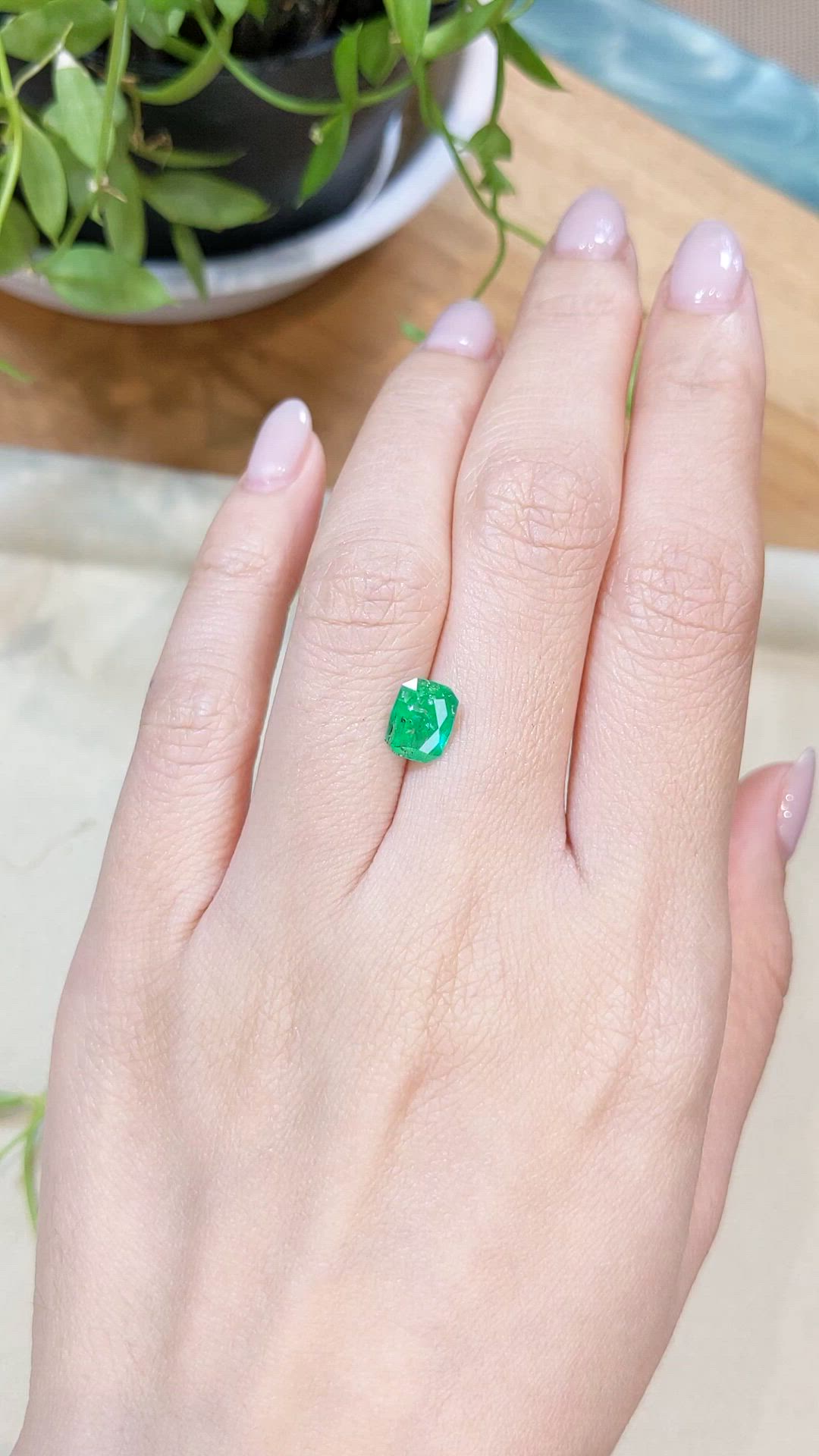 1.33 Ct. Emerald from Zambia Size Video