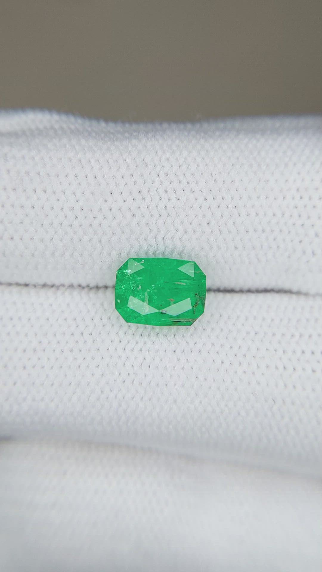 1.33 Ct. Emerald from Zambia Size Video