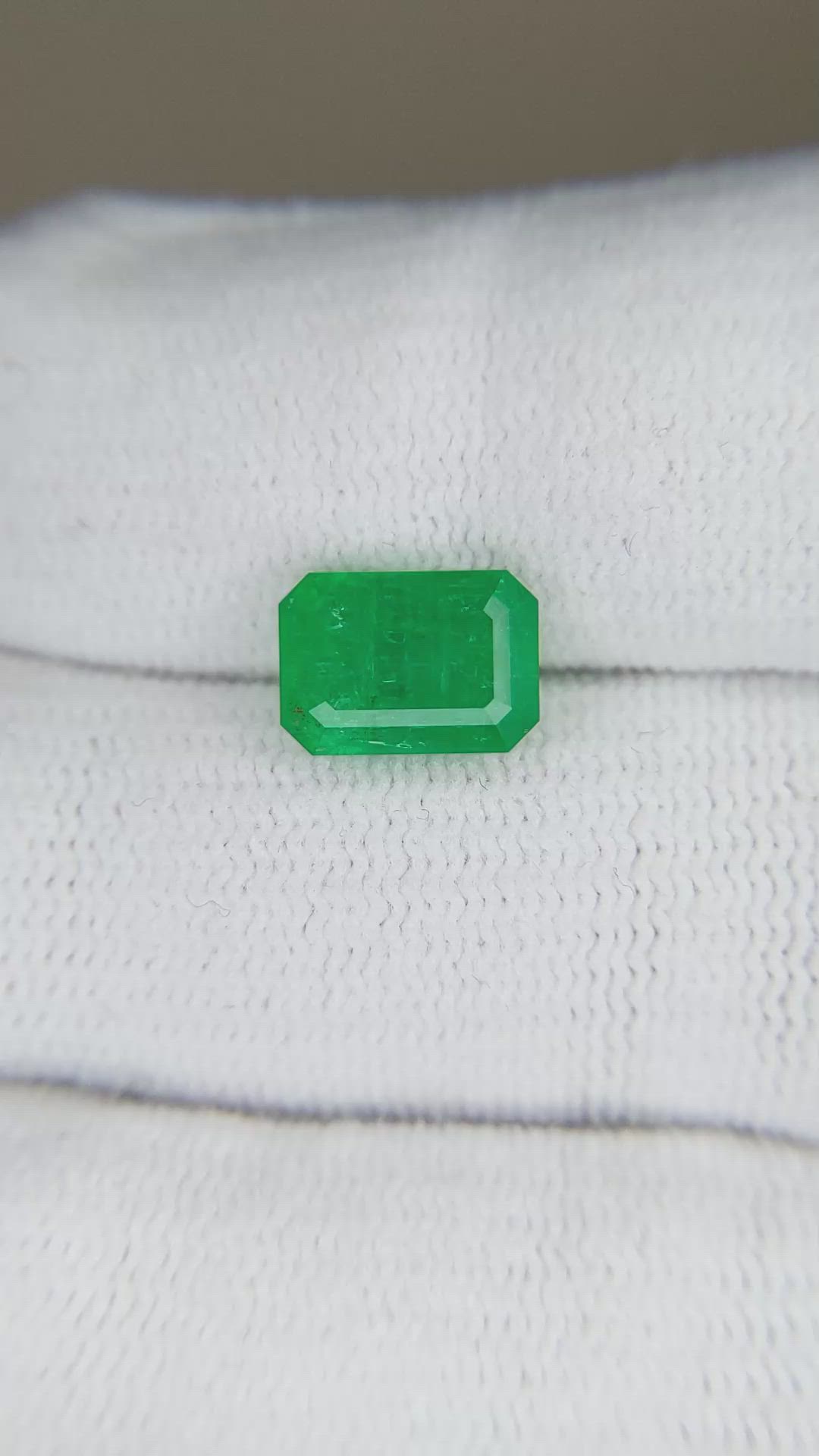 2.52 Ct. Emerald from Zambia Size Video