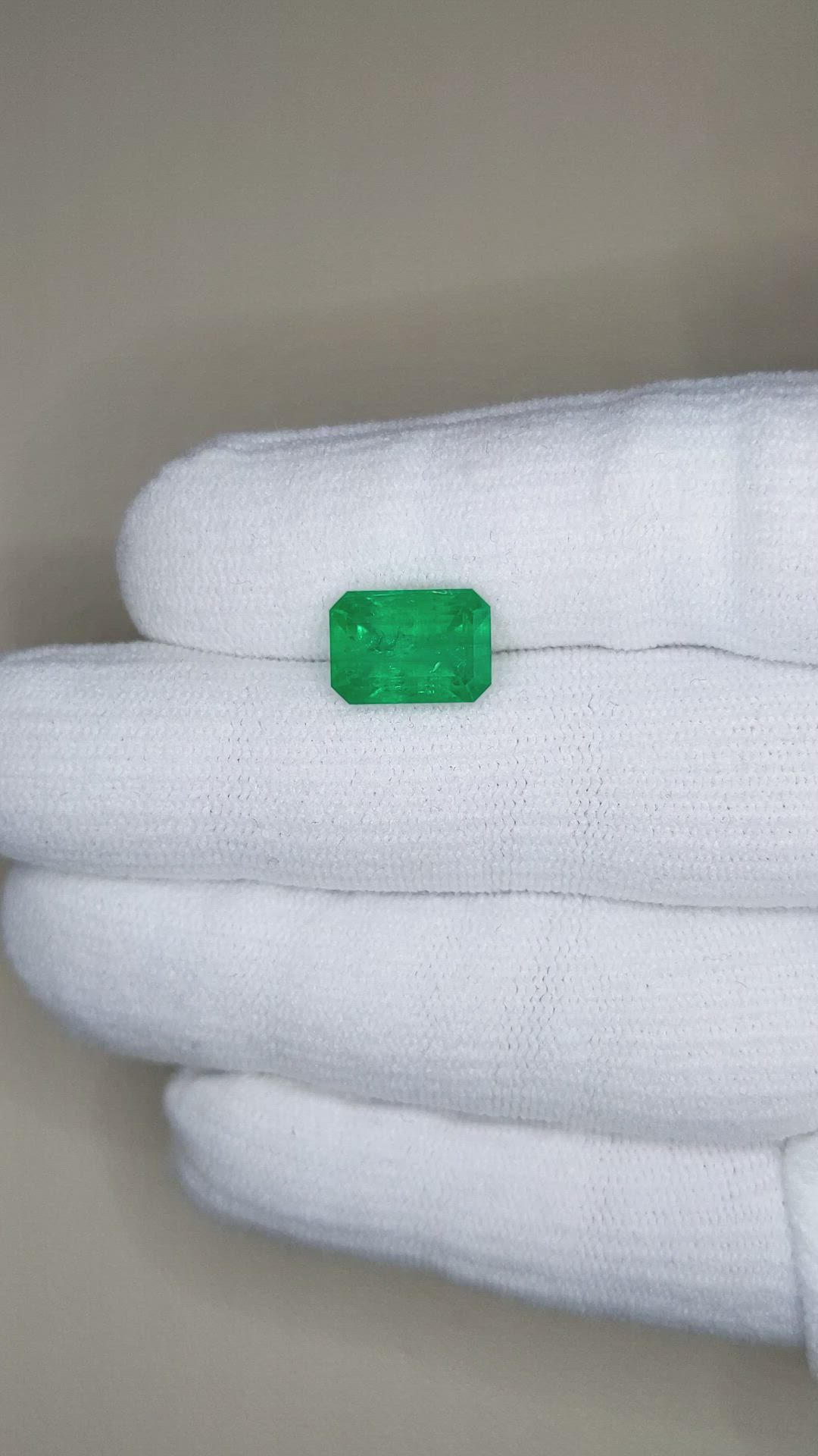 4.69 Ct. Emerald from Zambia Size Video