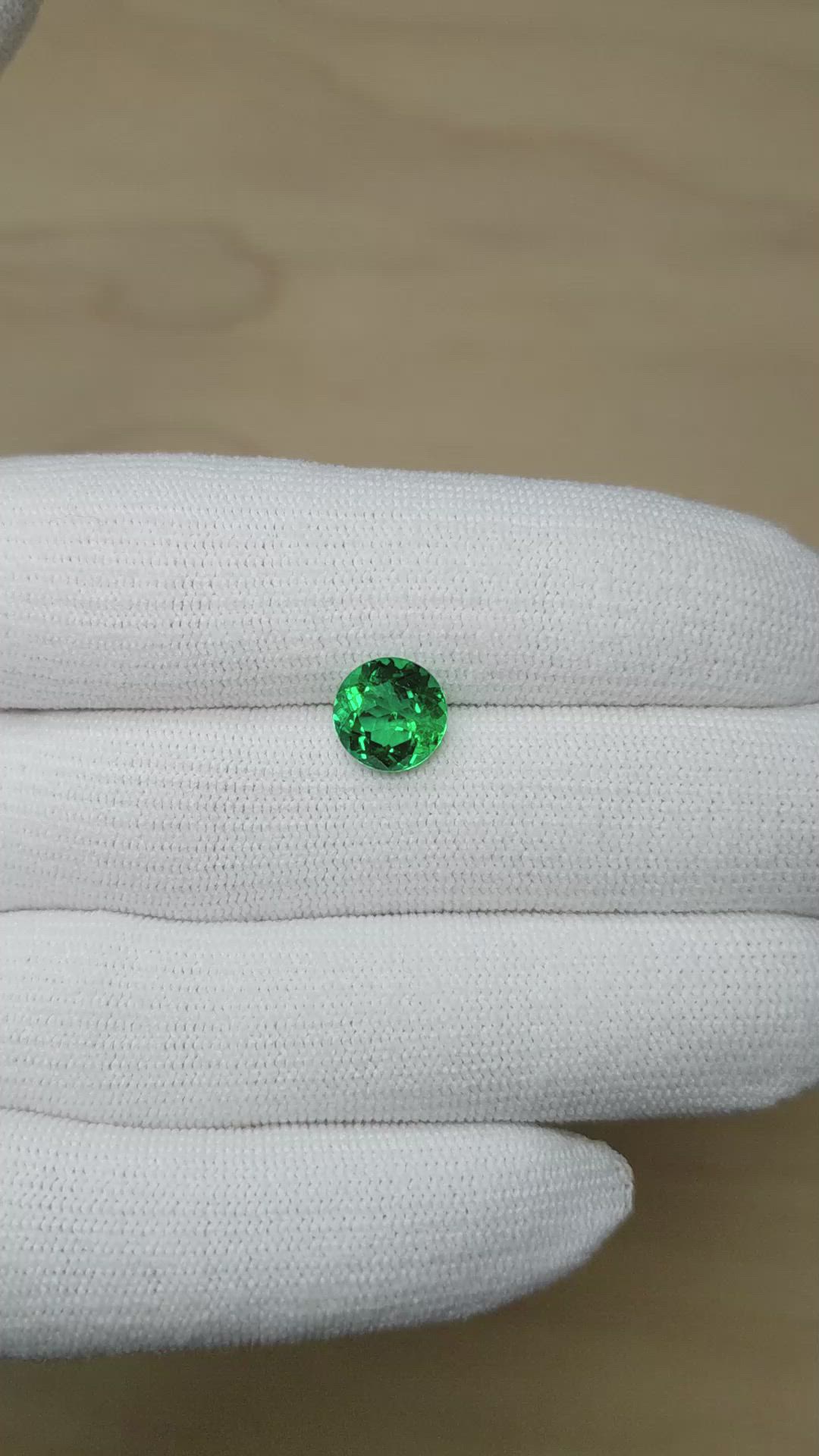 2.26 Ct. Emerald from Zambia Size Video