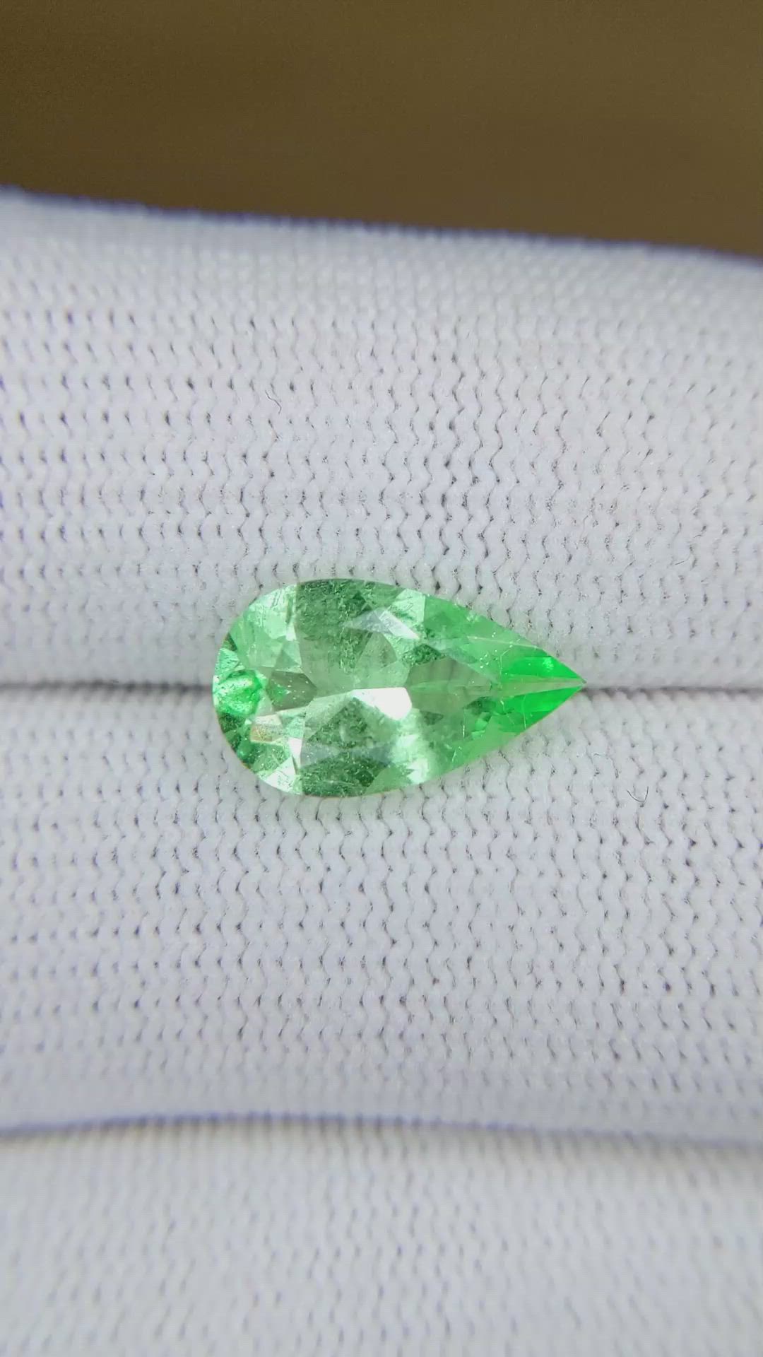 2.57 Ct. Emerald from Colombia Size Video