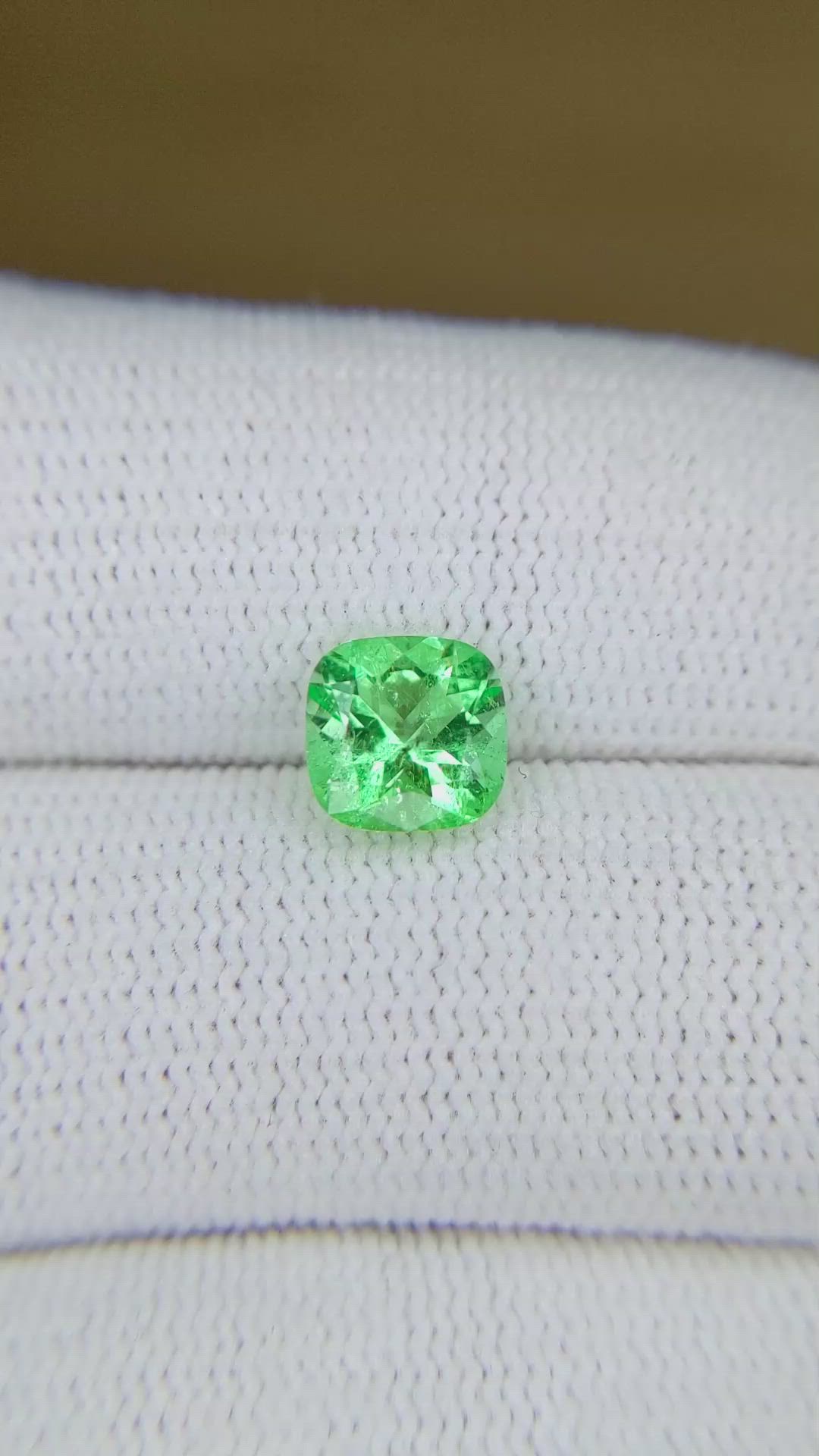 1.23 Ct. Emerald from Colombia Size Video