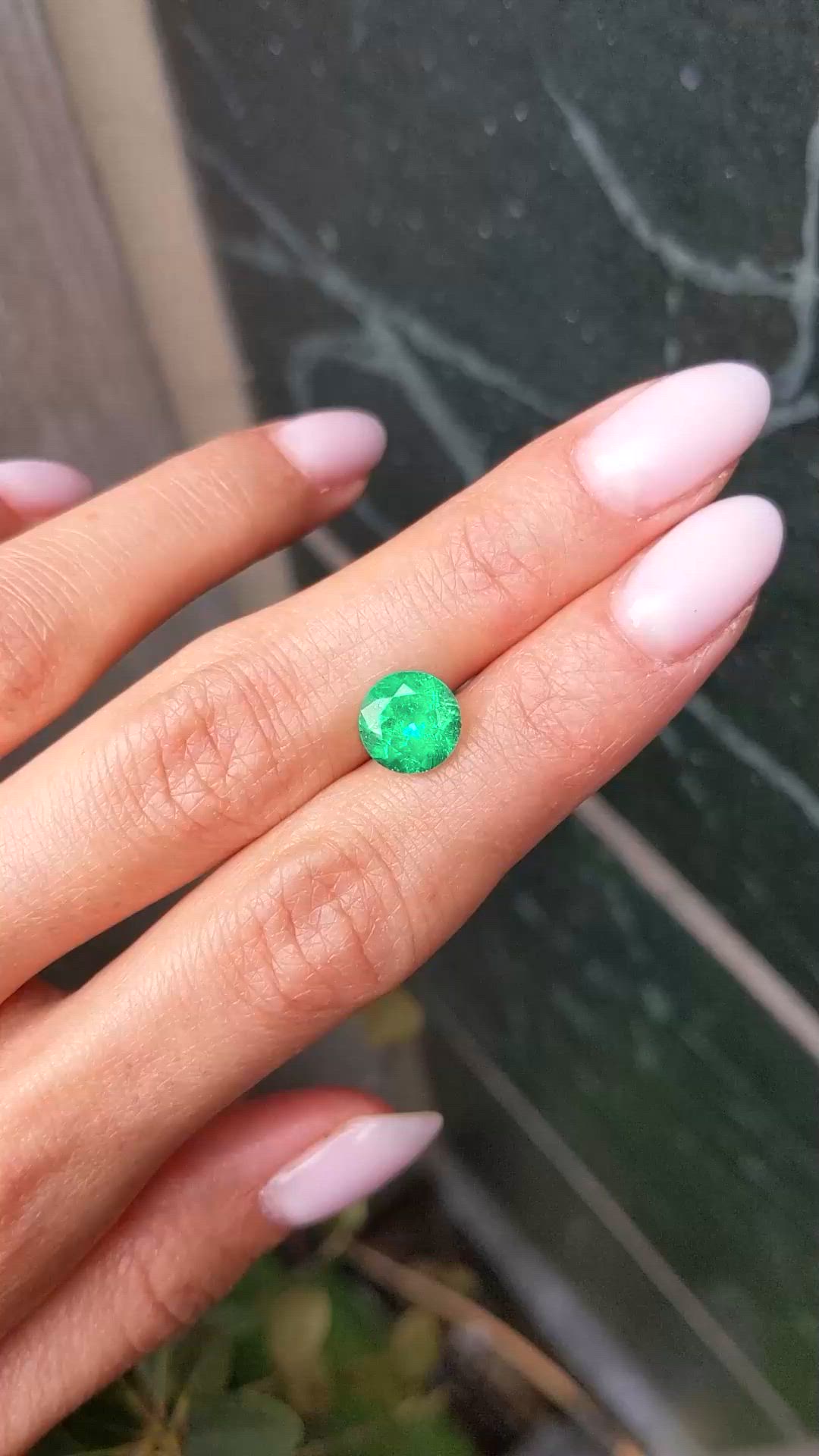 2.15 Ct. Emerald from Colombia Size Video