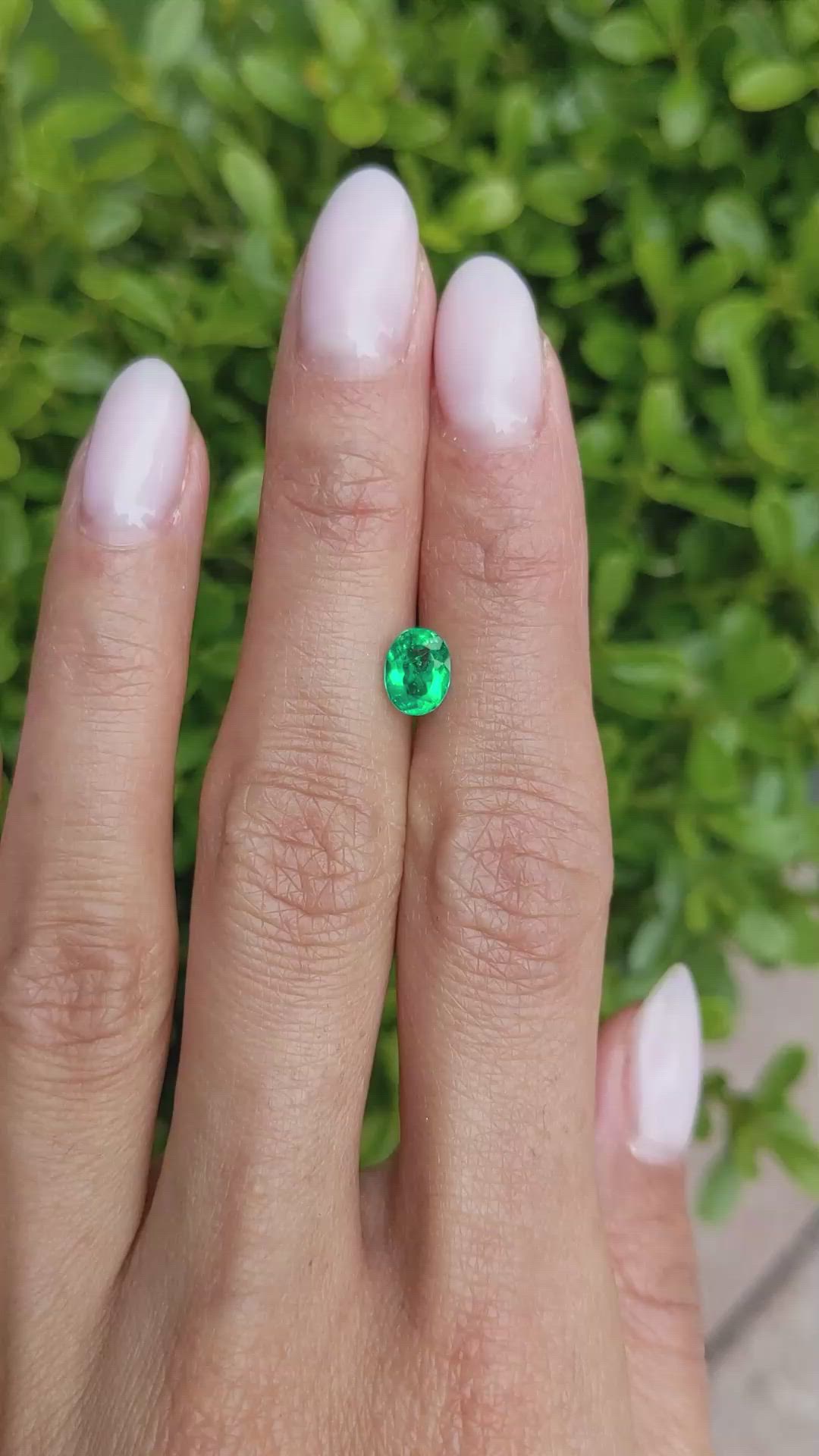 0.84 Ct. Emerald from Colombia Size Video